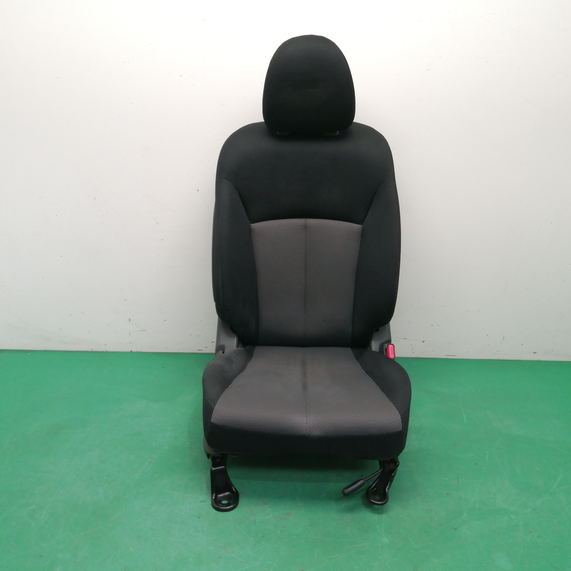 ASIENTO DELANTERO DERECHO