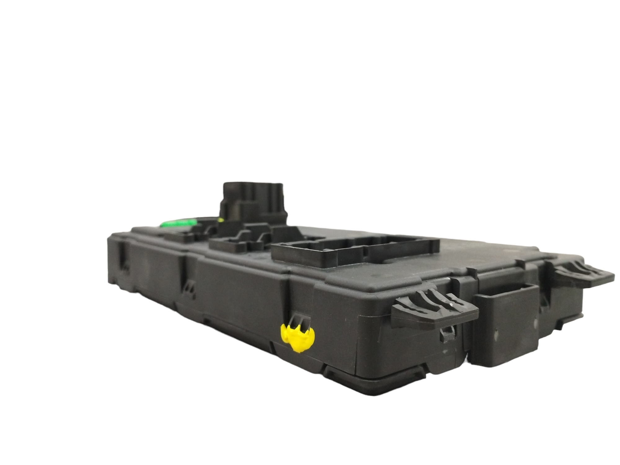 CAJA RELES / FUSIBLES