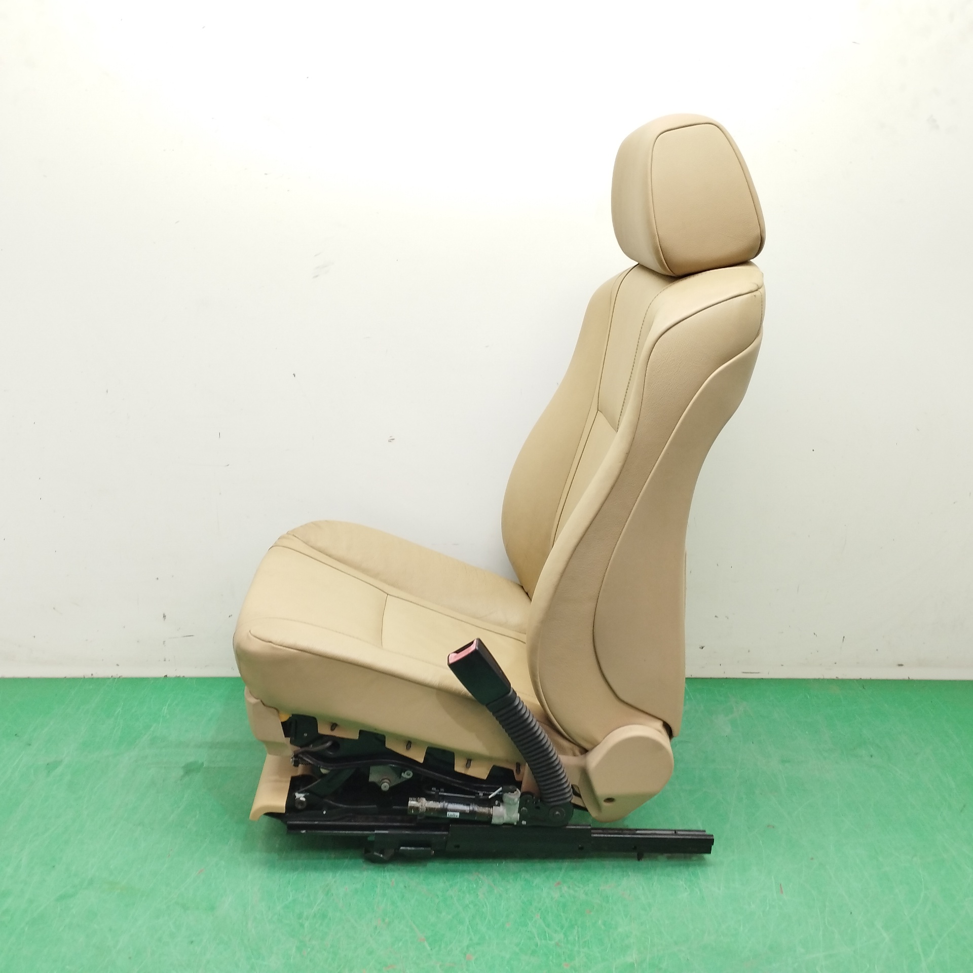 ASIENTO DELANTERO DERECHO