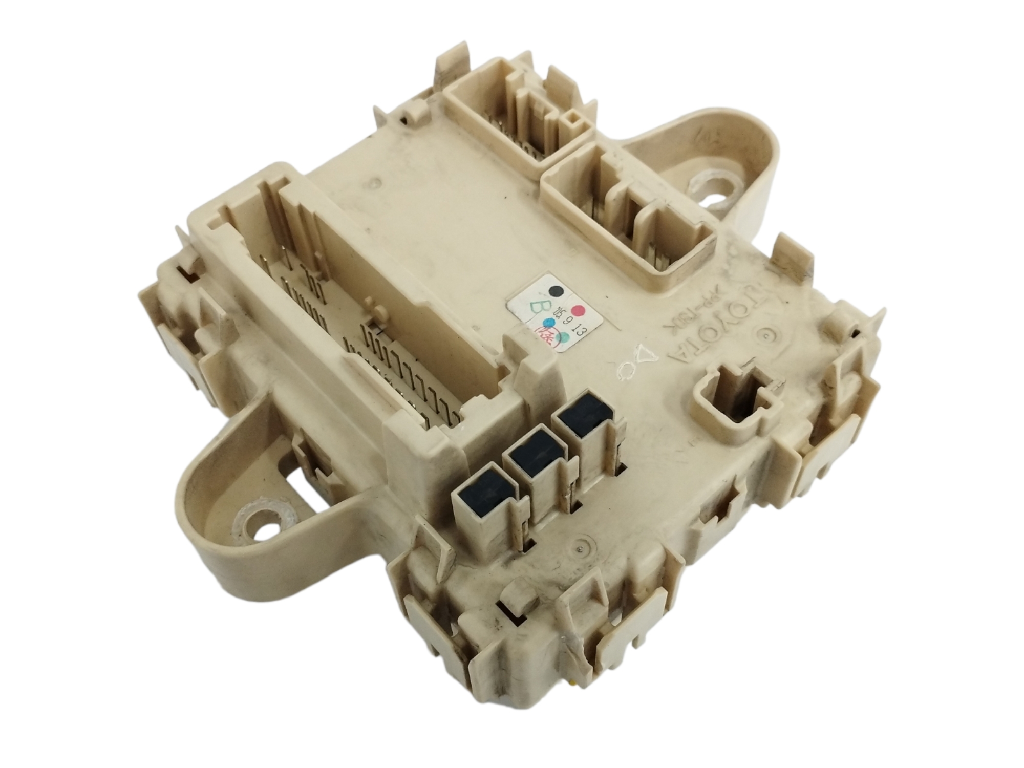 CAJA RELES / FUSIBLES