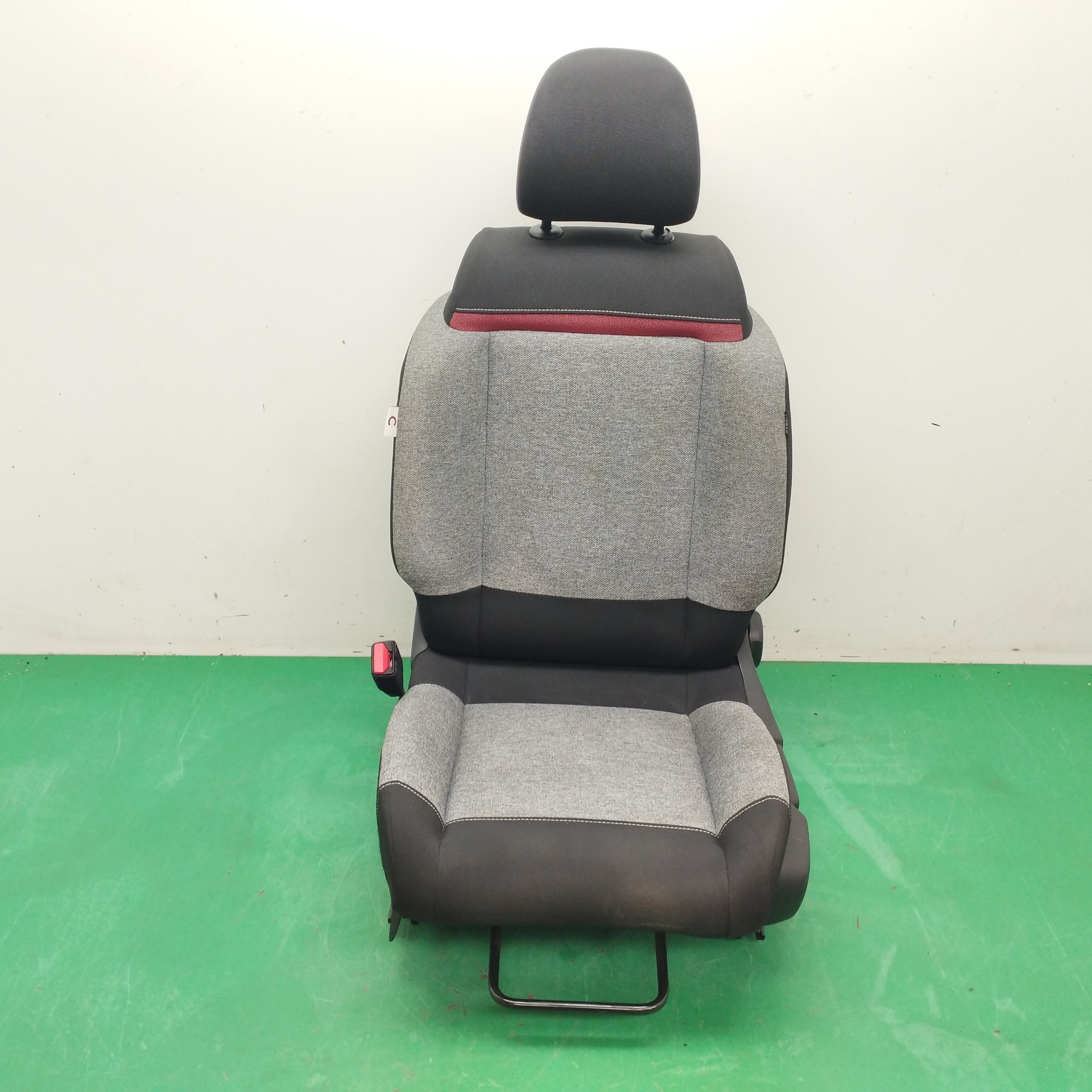 ASIENTO DELANTERO DERECHO