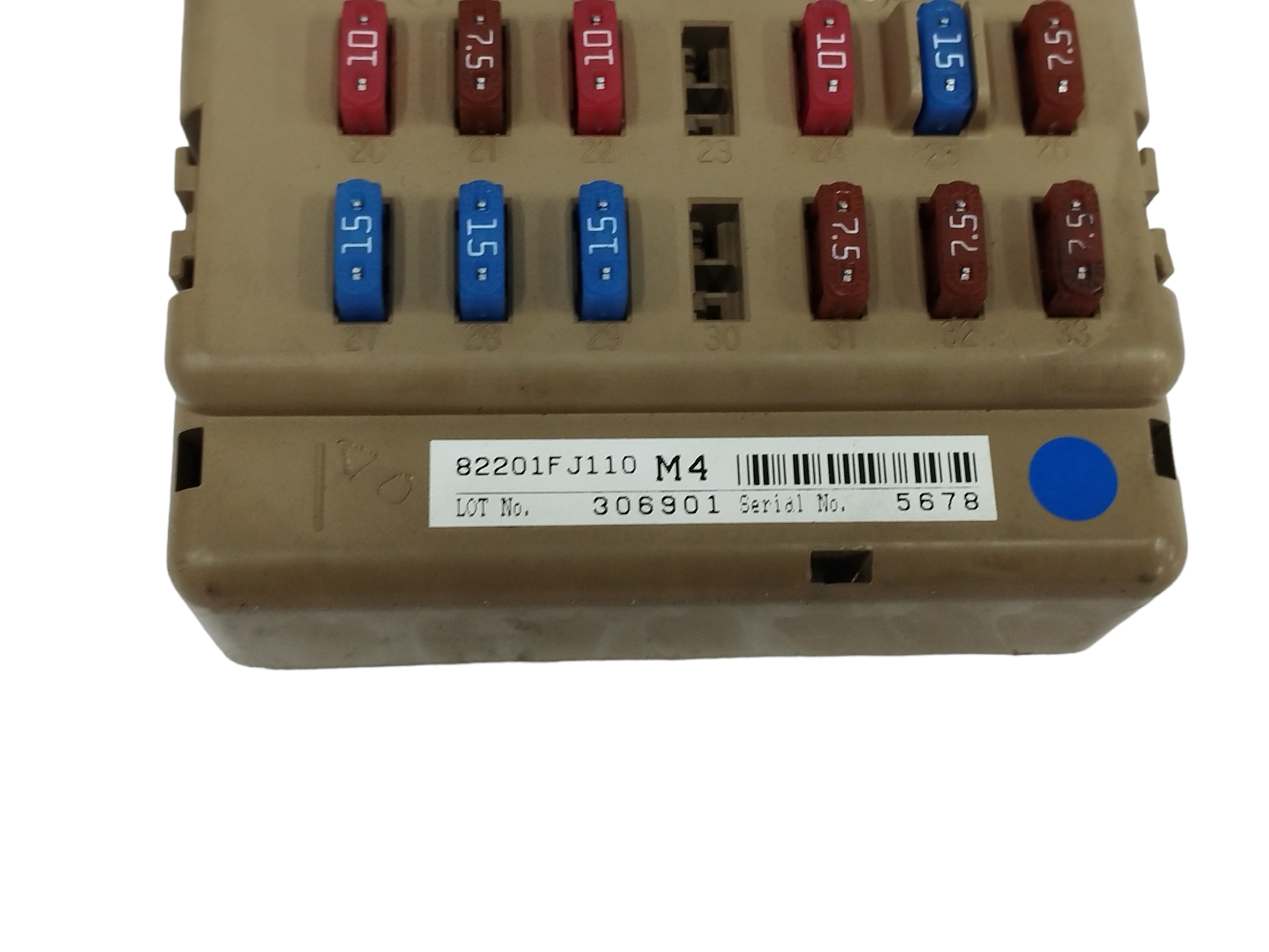 CAJA RELES / FUSIBLES