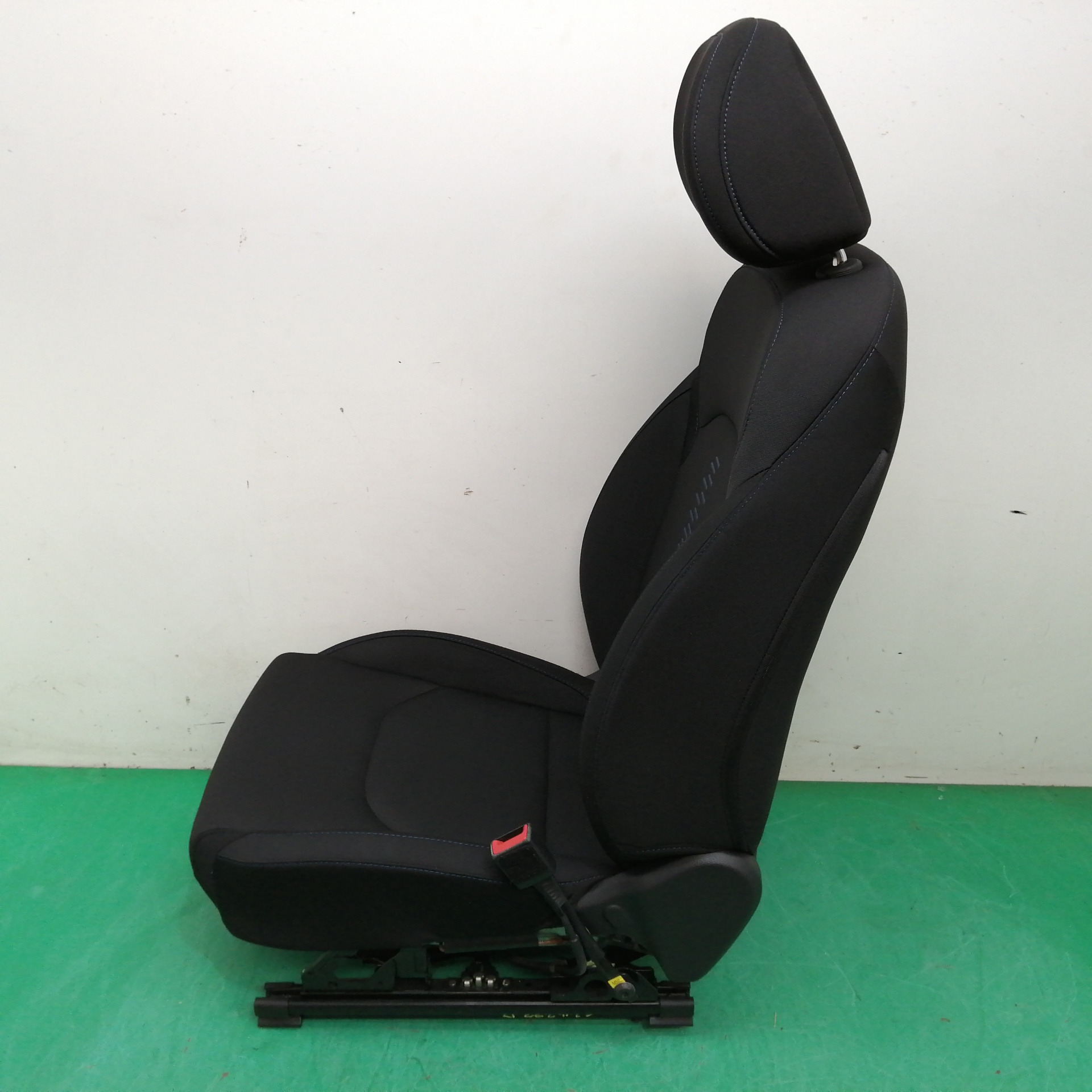 ASIENTO DELANTERO DERECHO
