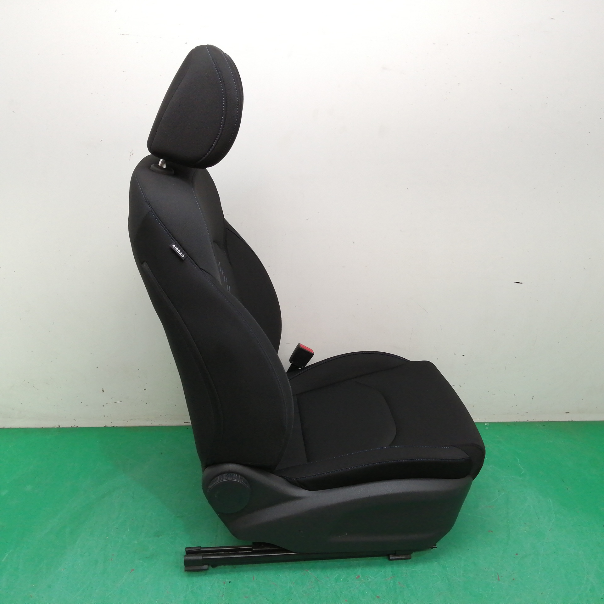 ASIENTO DELANTERO DERECHO
