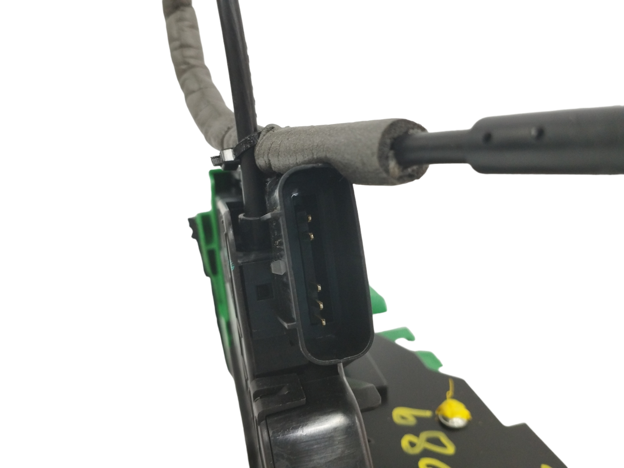 CERRADURA PUERTA DELANTERA IZQUIERDA 