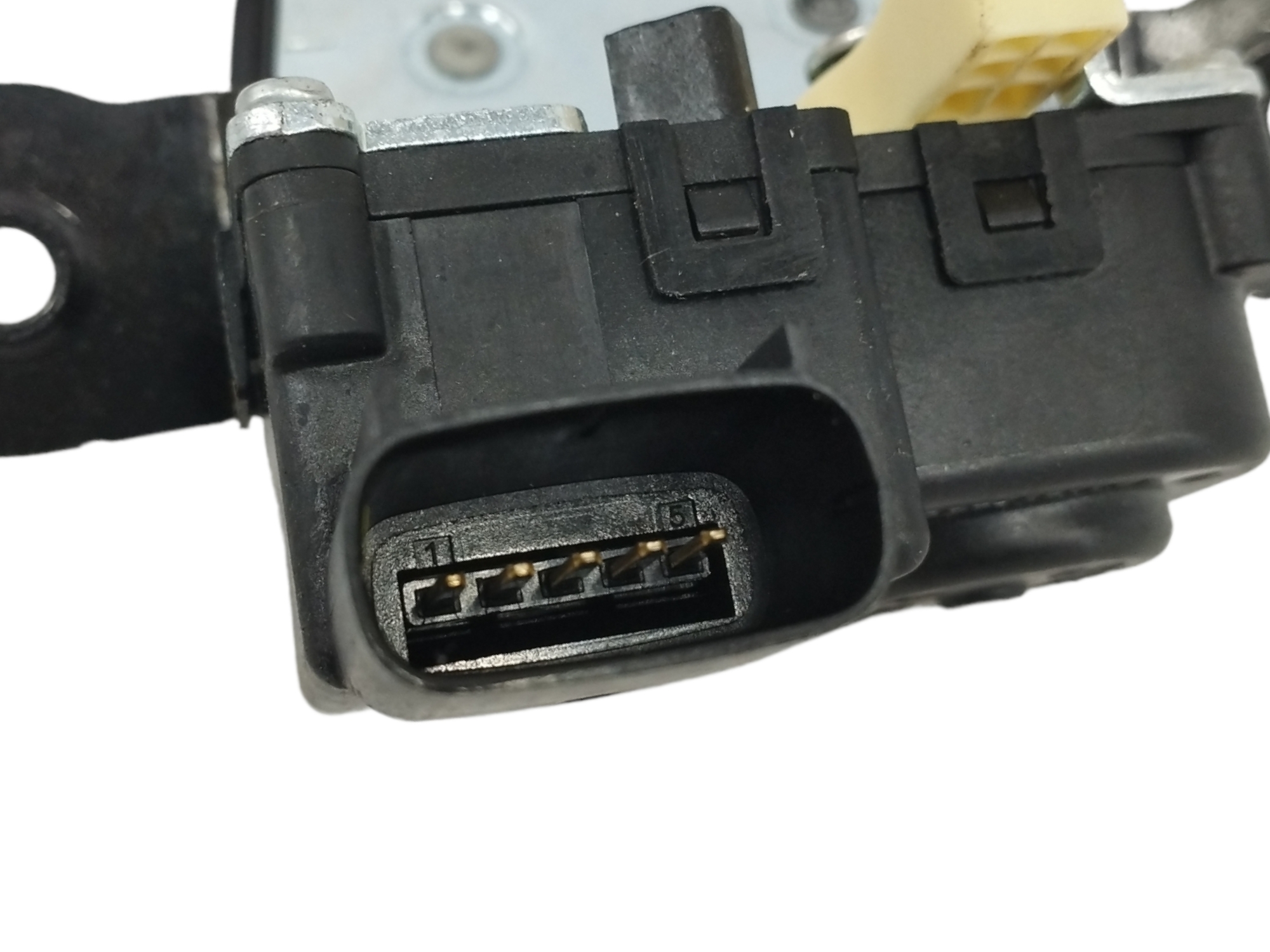 CERRADURA MALETERO / PORTON