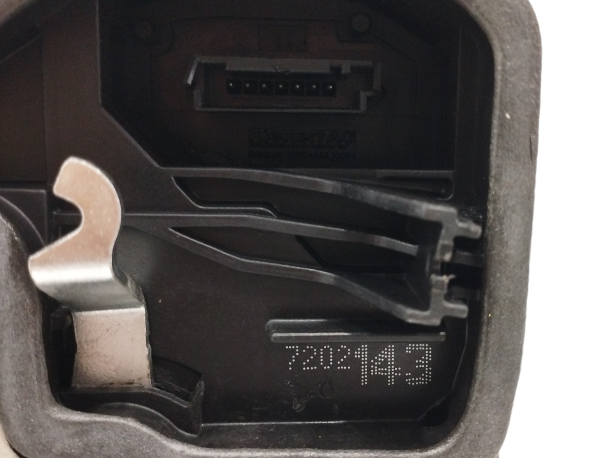 CERRADURA PUERTA DELANTERA IZQUIERDA 