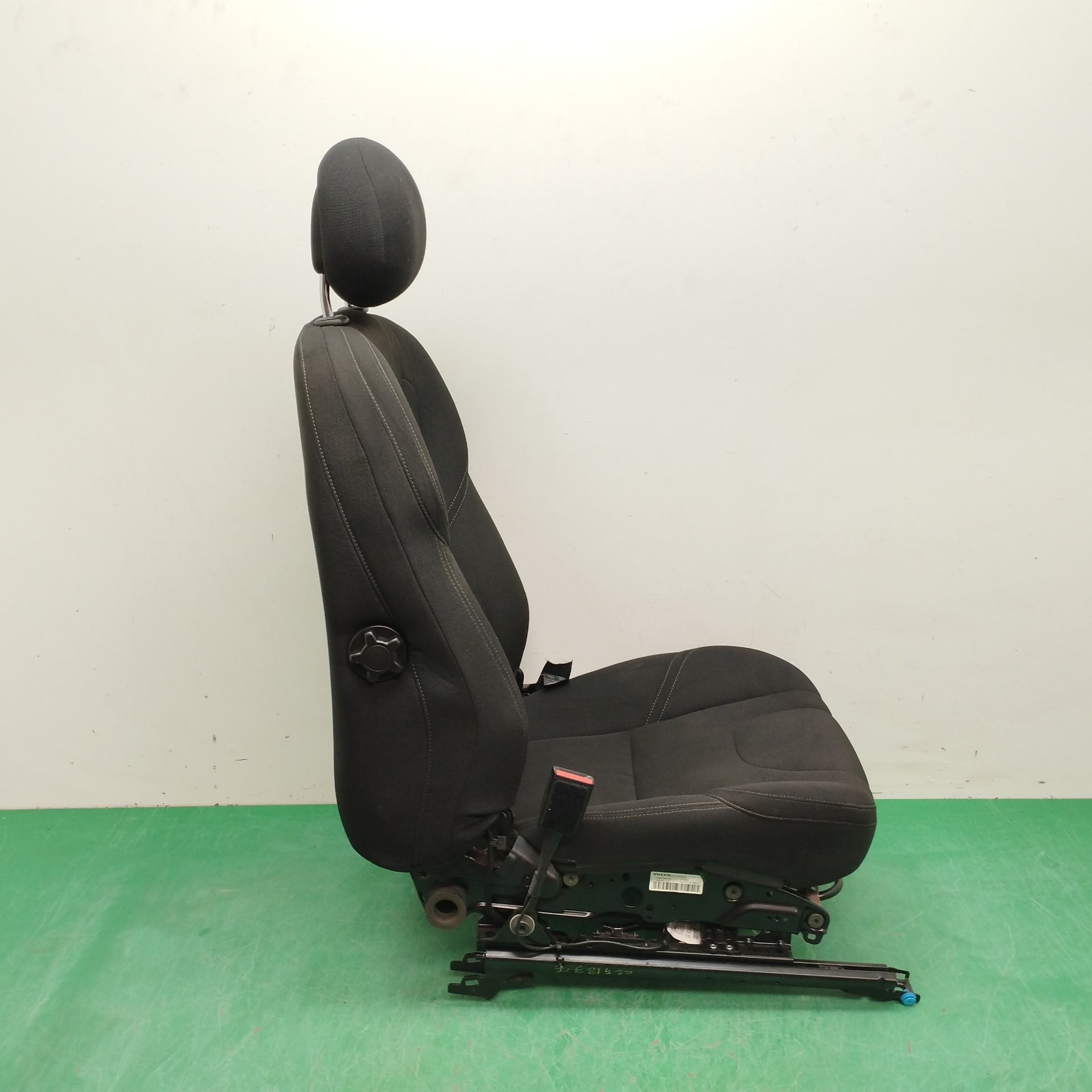 ASIENTO DELANTERO IZQUIERDO