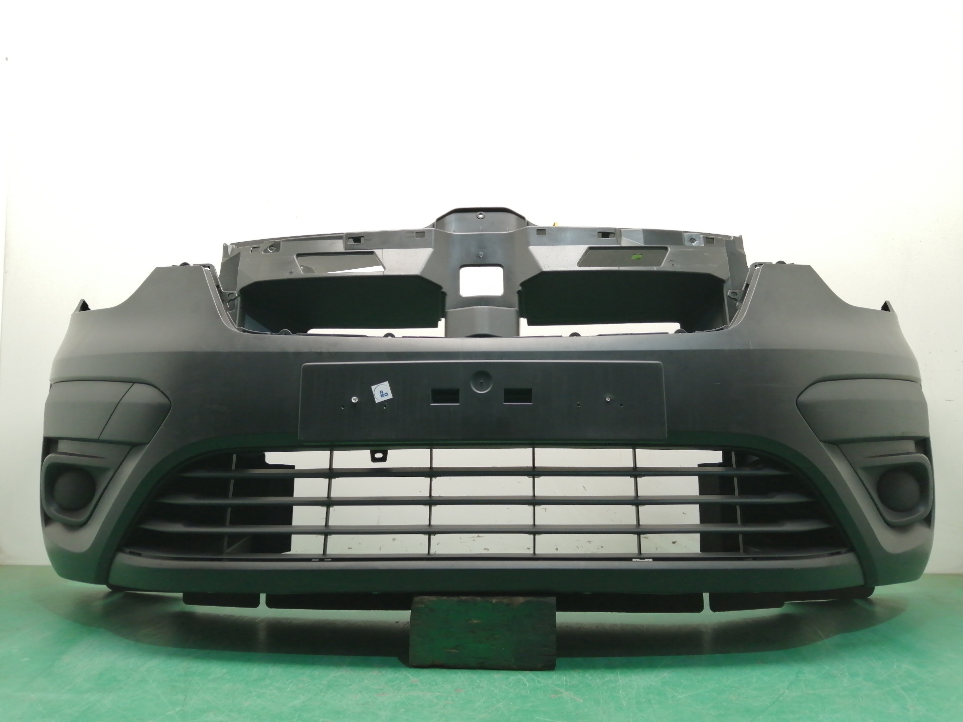 PARAGOLPES DELANTERO