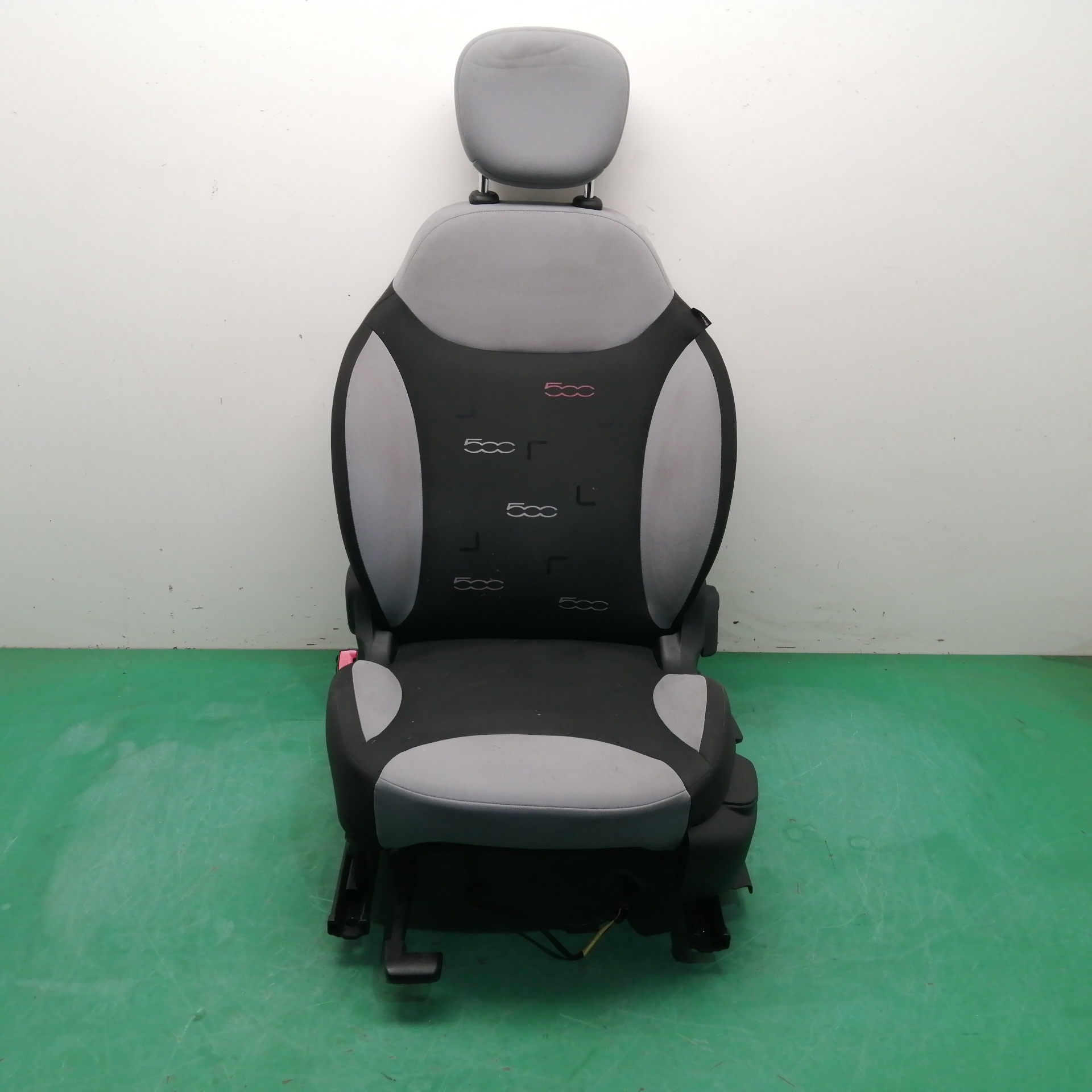 ASIENTO DELANTERO IZQUIERDO