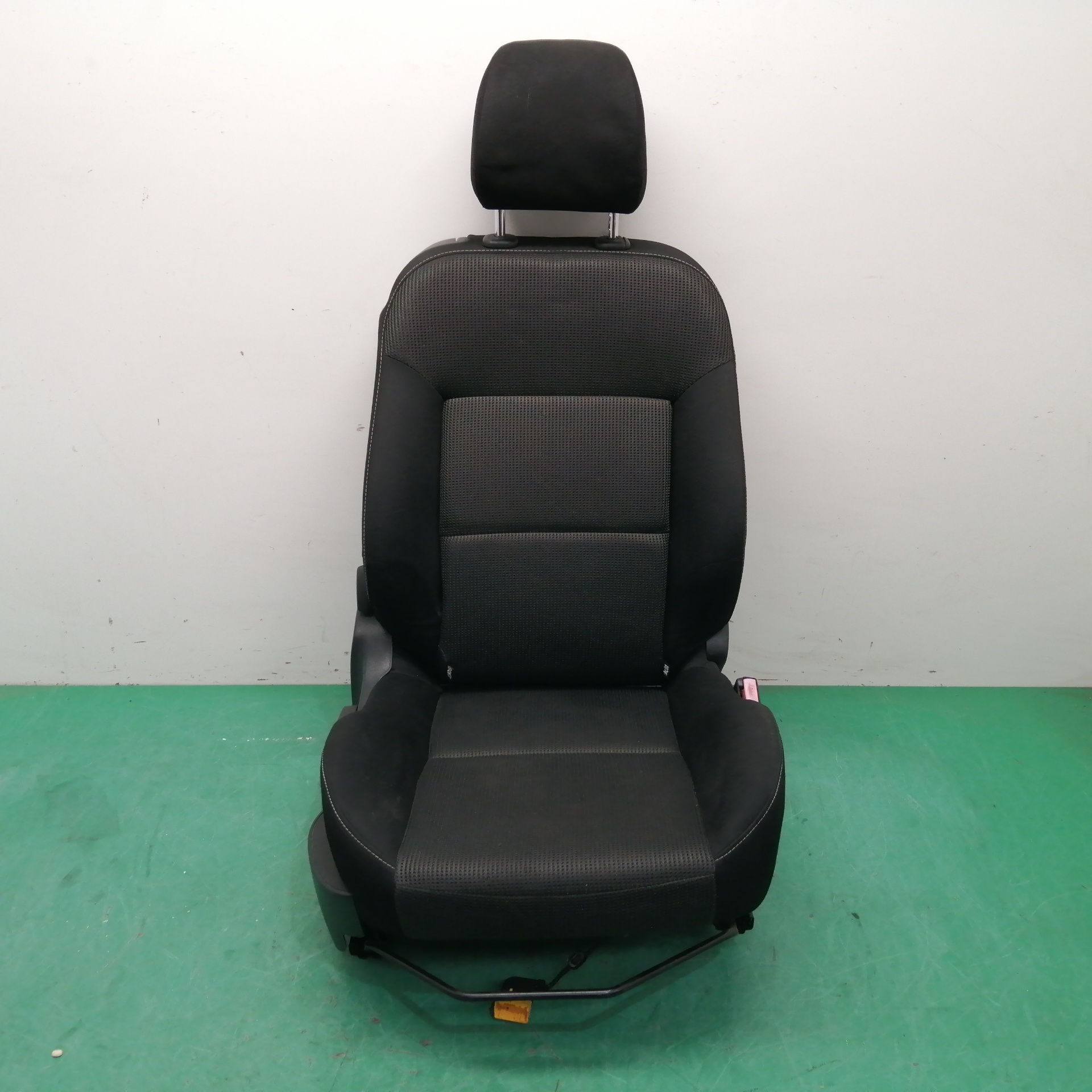 ASIENTO DELANTERO DERECHO