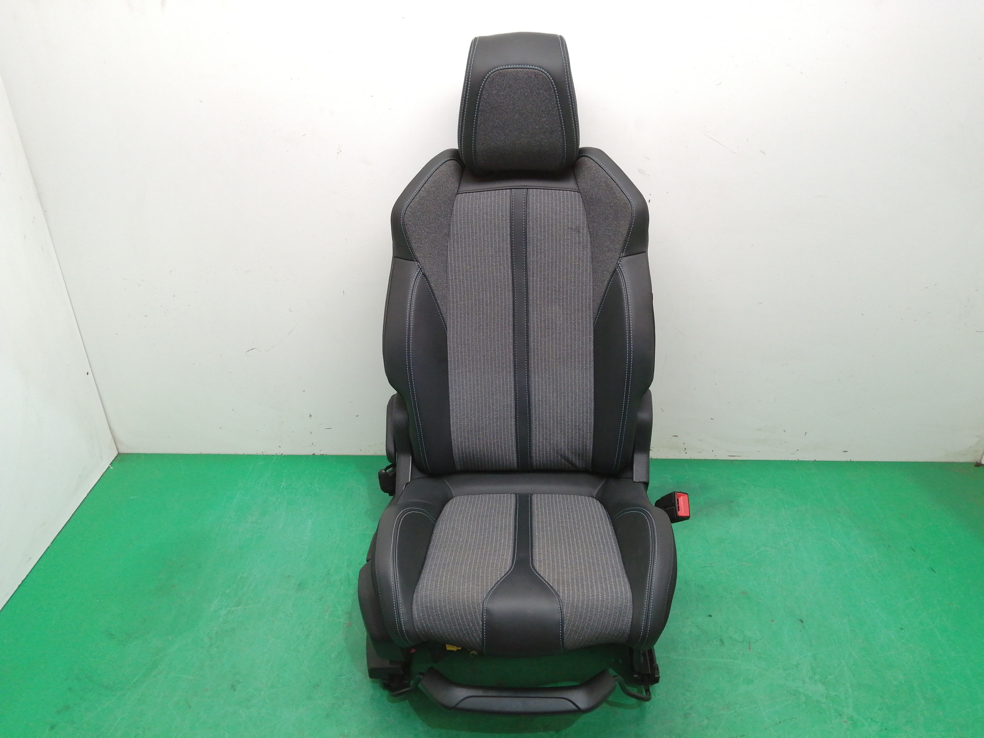 ASIENTO DELANTERO DERECHO