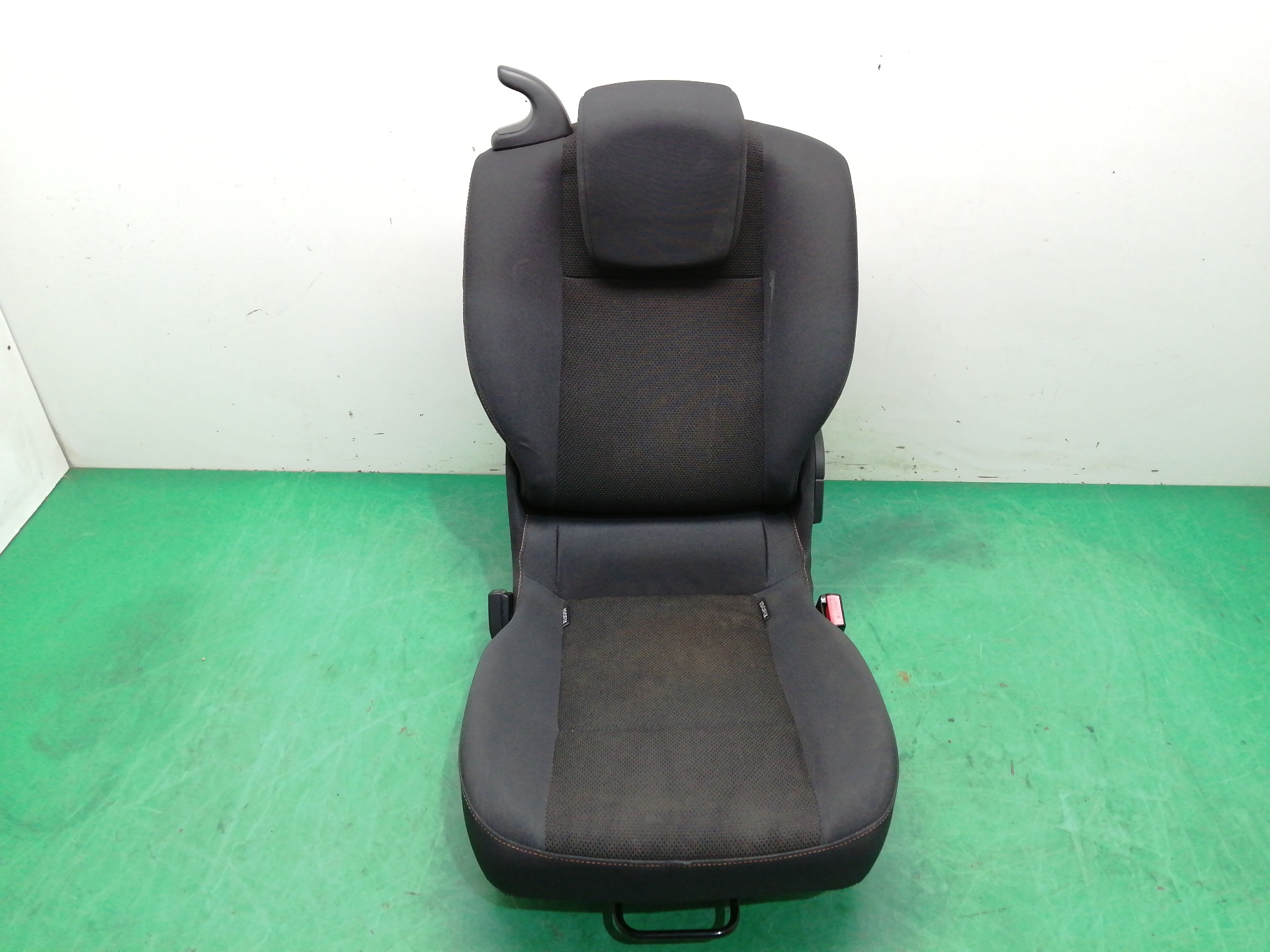 # ASIENTO SIMPLE ADAPTABLE