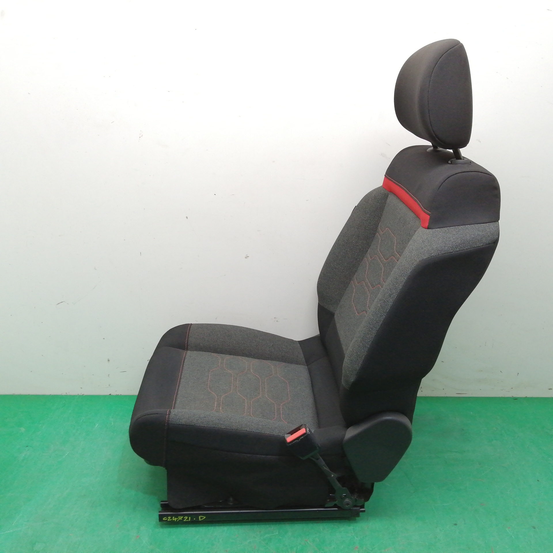 ASIENTO DELANTERO DERECHO