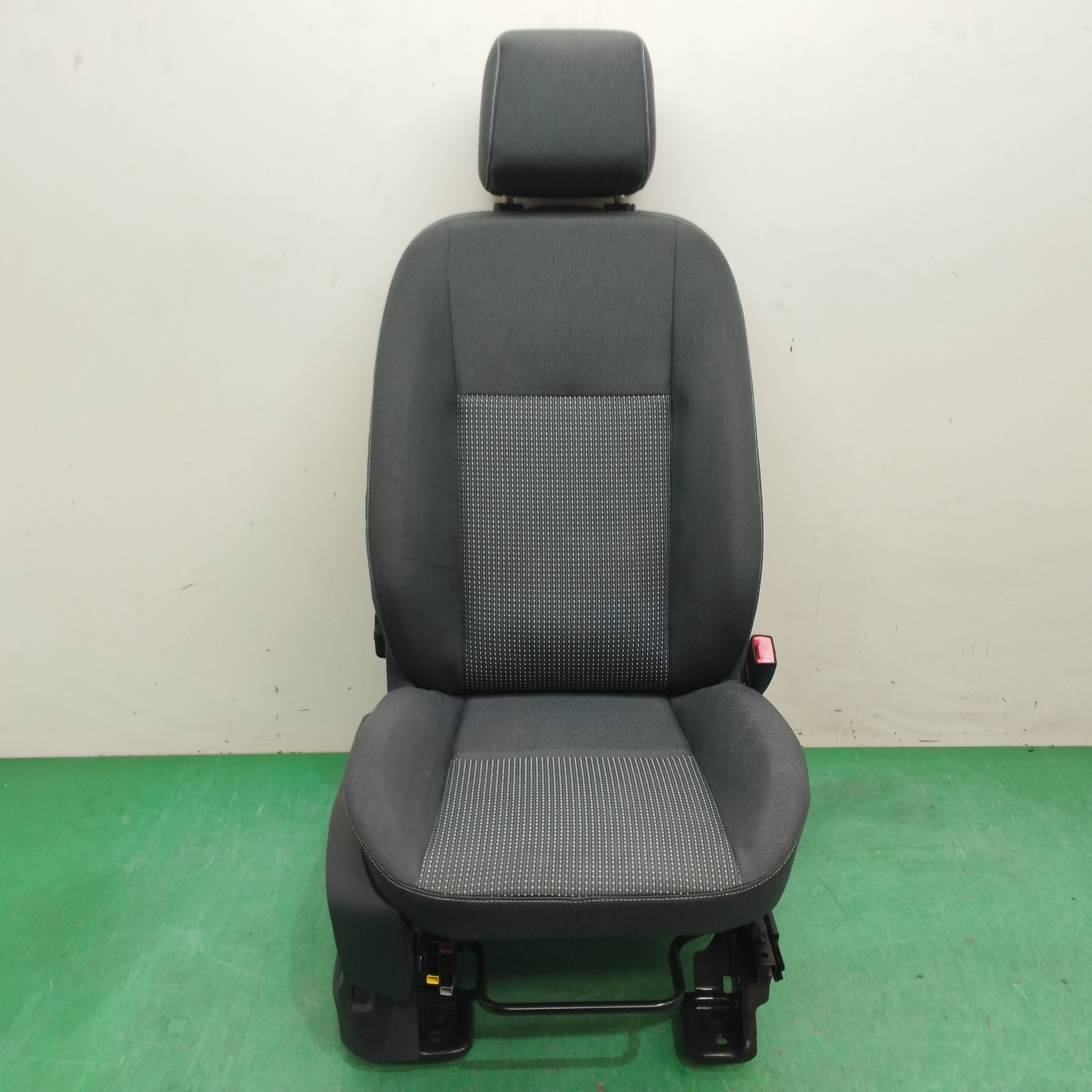 ASIENTO DELANTERO DERECHO