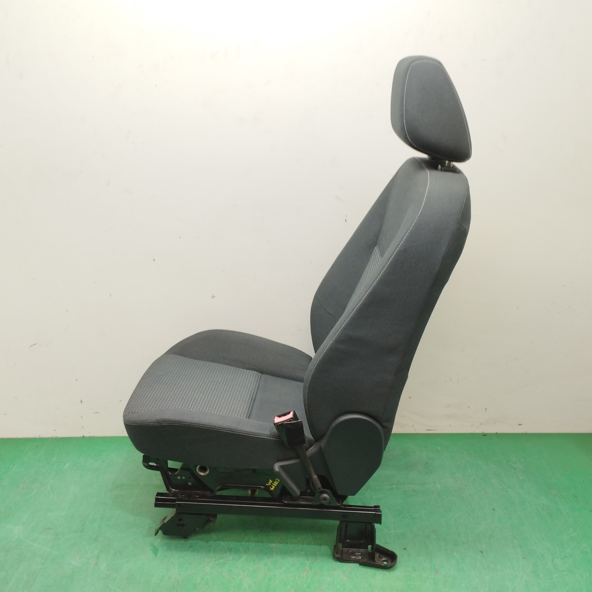 ASIENTO DELANTERO DERECHO