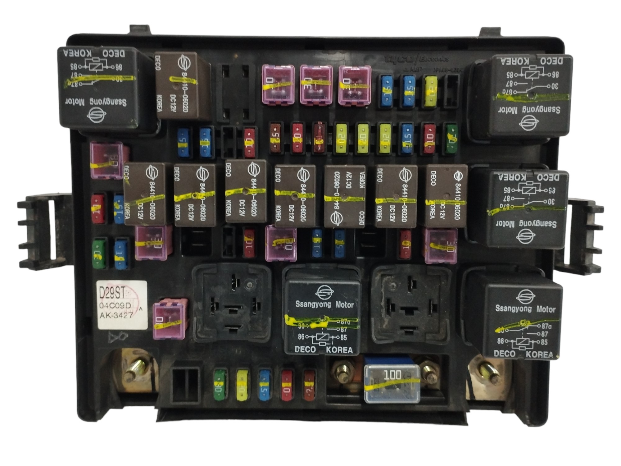 CAJA RELES / FUSIBLES