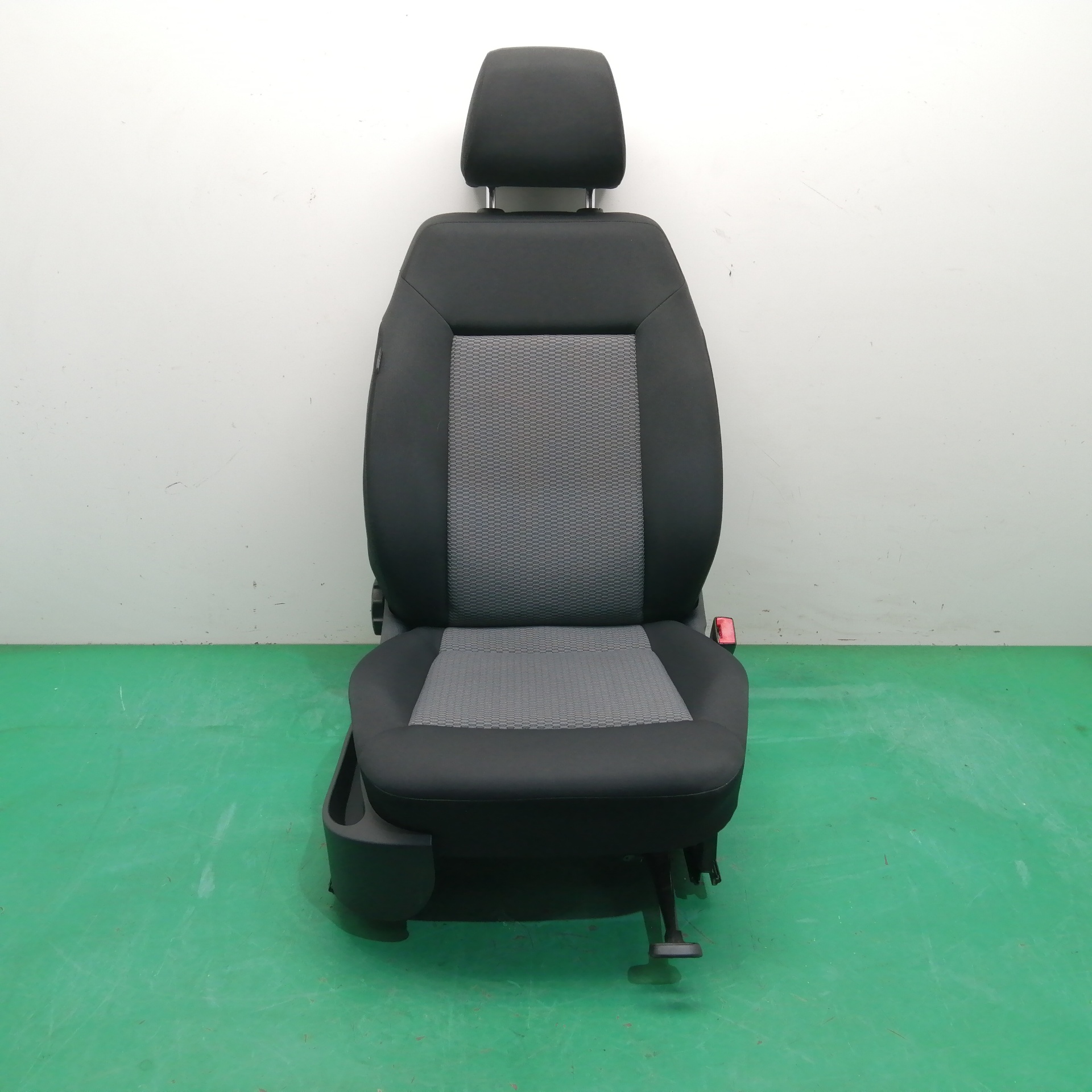 ASIENTO DELANTERO DERECHO