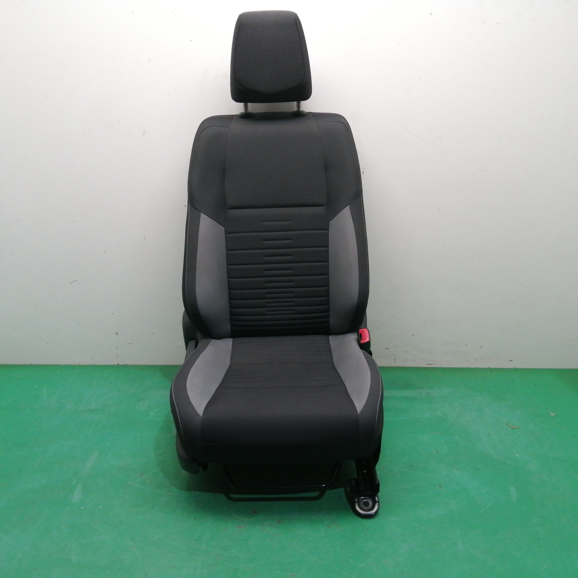 ASIENTO DELANTERO DERECHO