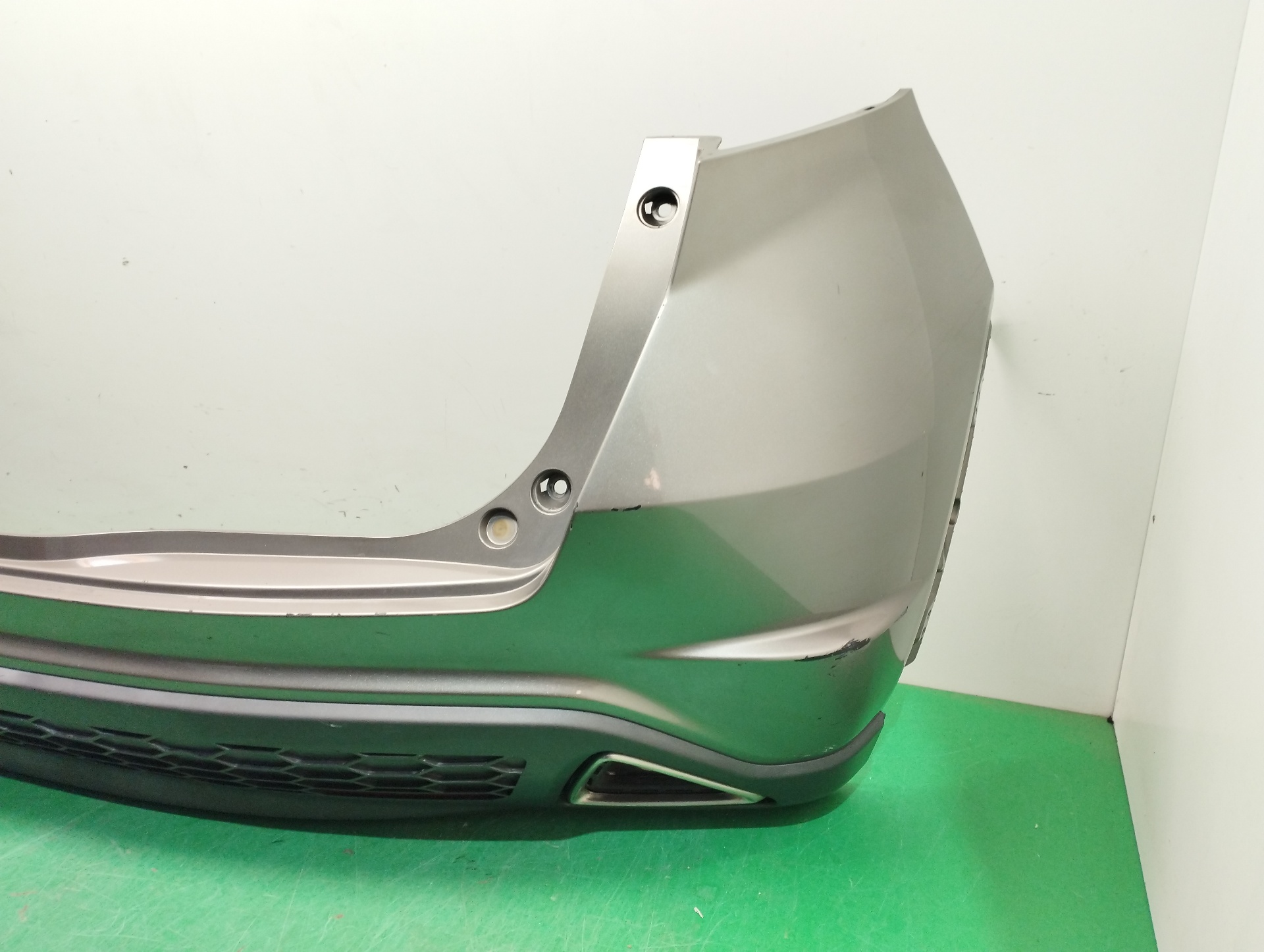 PARAGOLPES TRASERO