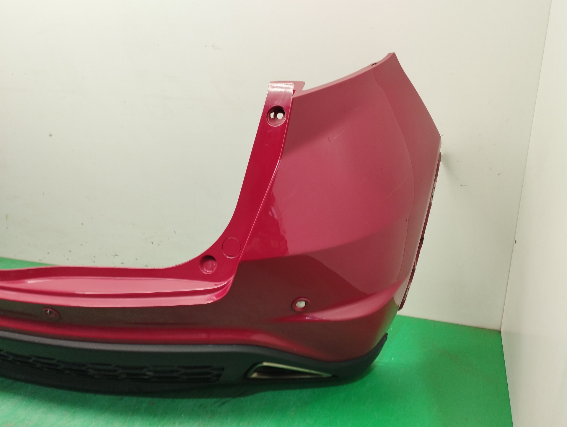 PARAGOLPES TRASERO
