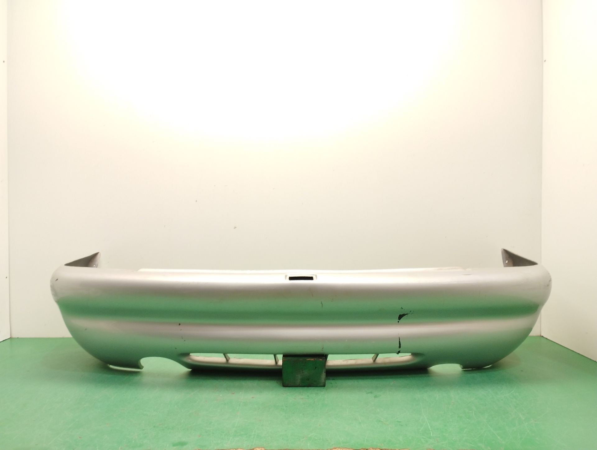PARAGOLPES TRASERO