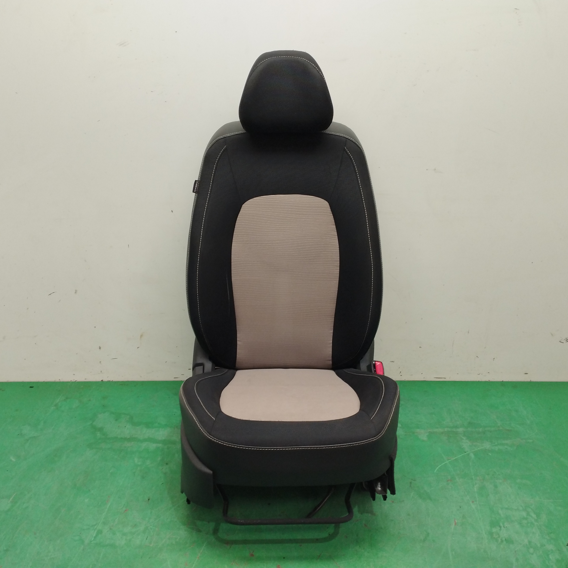 ASIENTO DELANTERO DERECHO