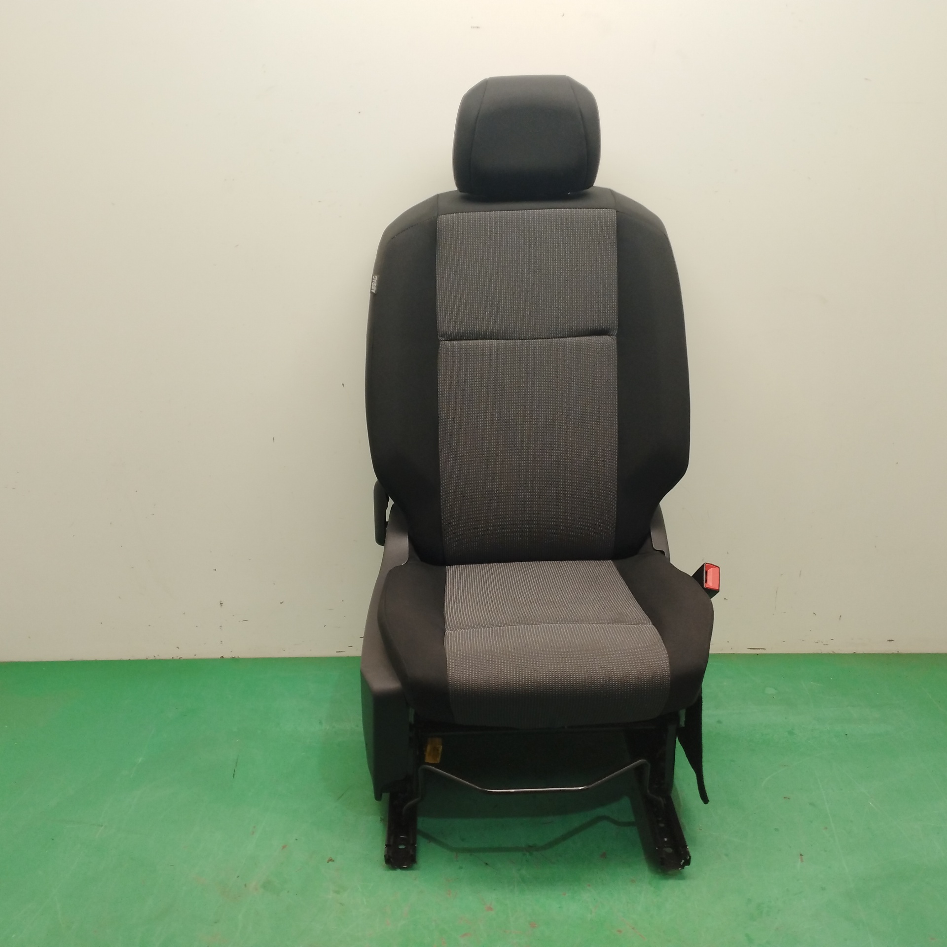 ASIENTO DELANTERO DERECHO