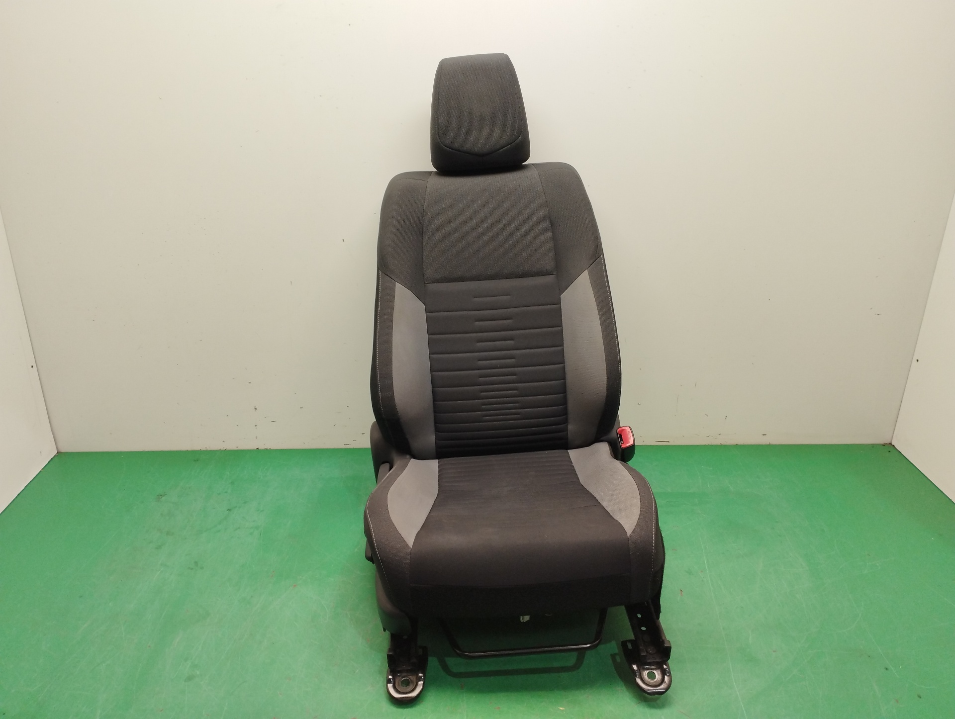 ASIENTO DELANTERO DERECHO