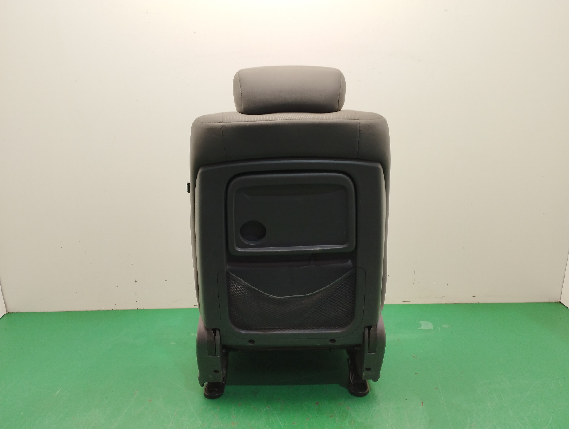 ASIENTO DELANTERO IZQUIERDO