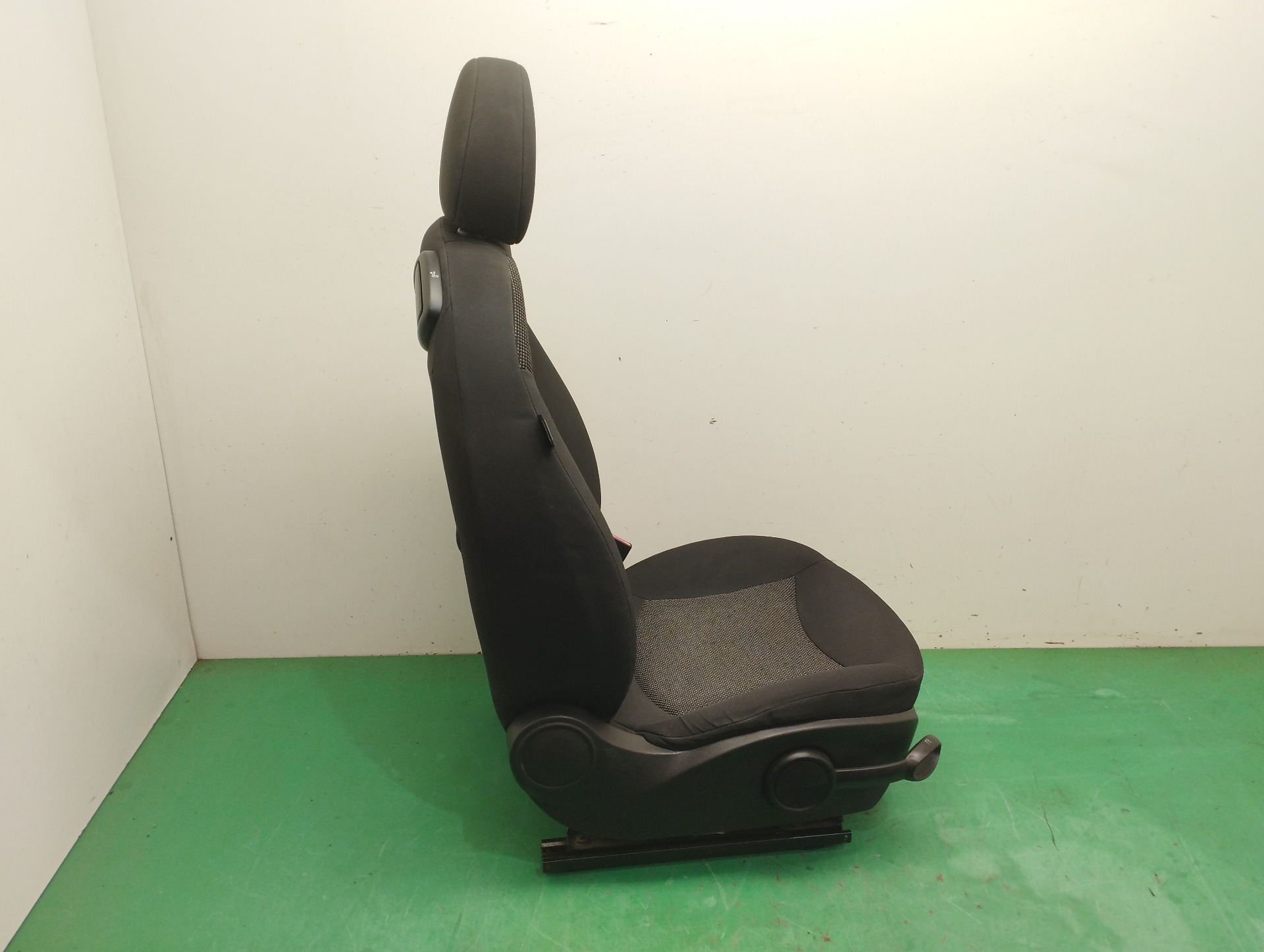 ASIENTO DELANTERO DERECHO