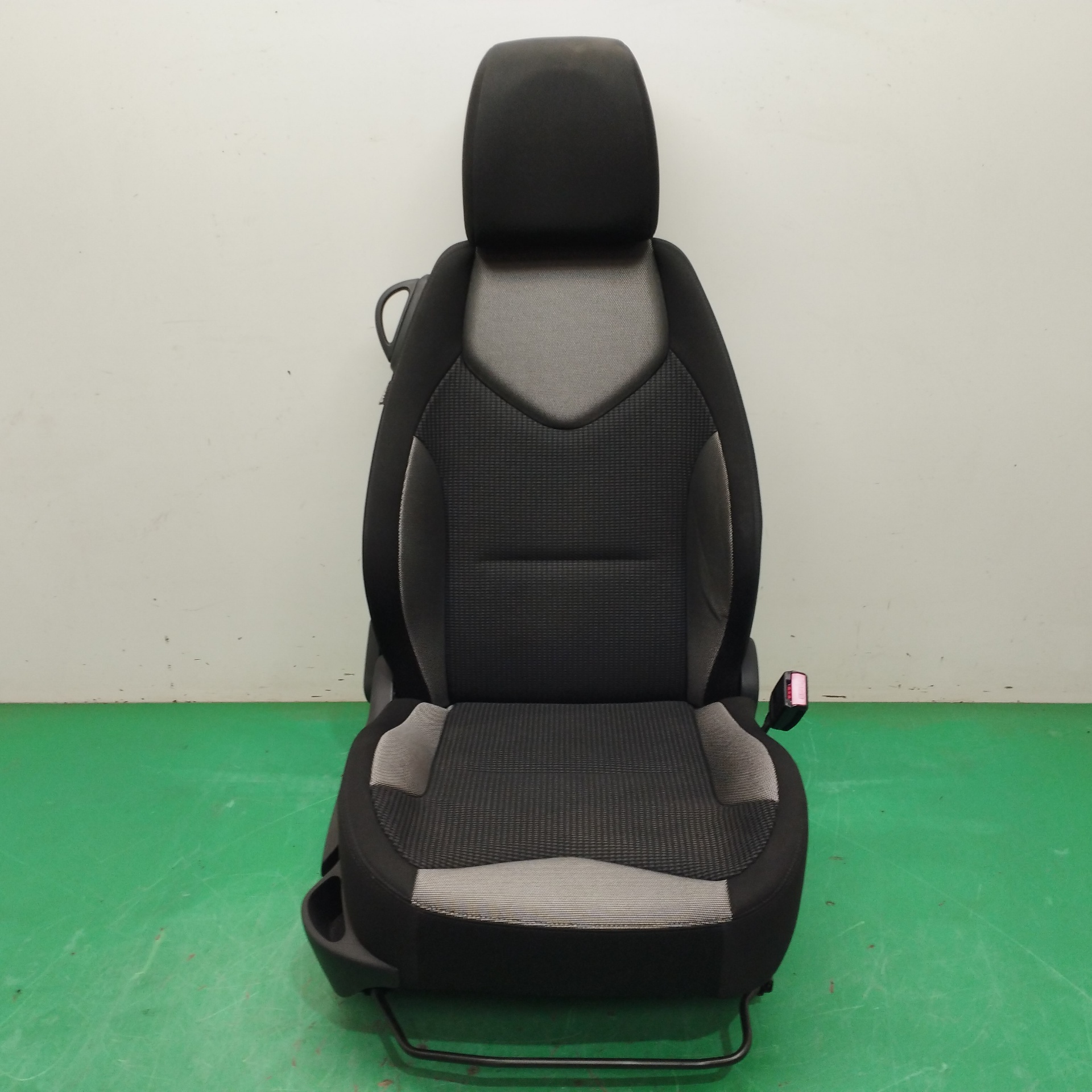 ASIENTO DELANTERO DERECHO