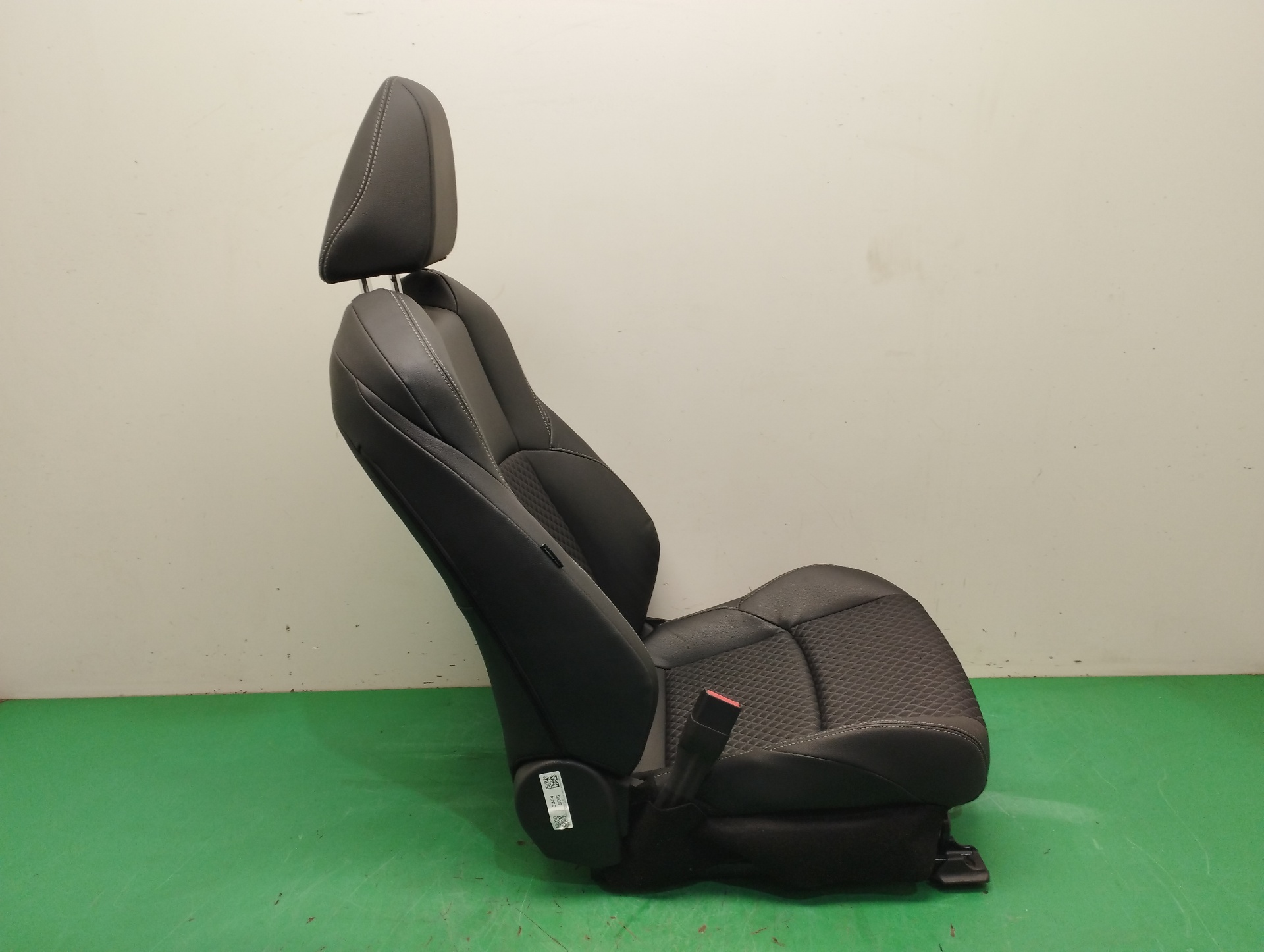ASIENTO DELANTERO IZQUIERDO