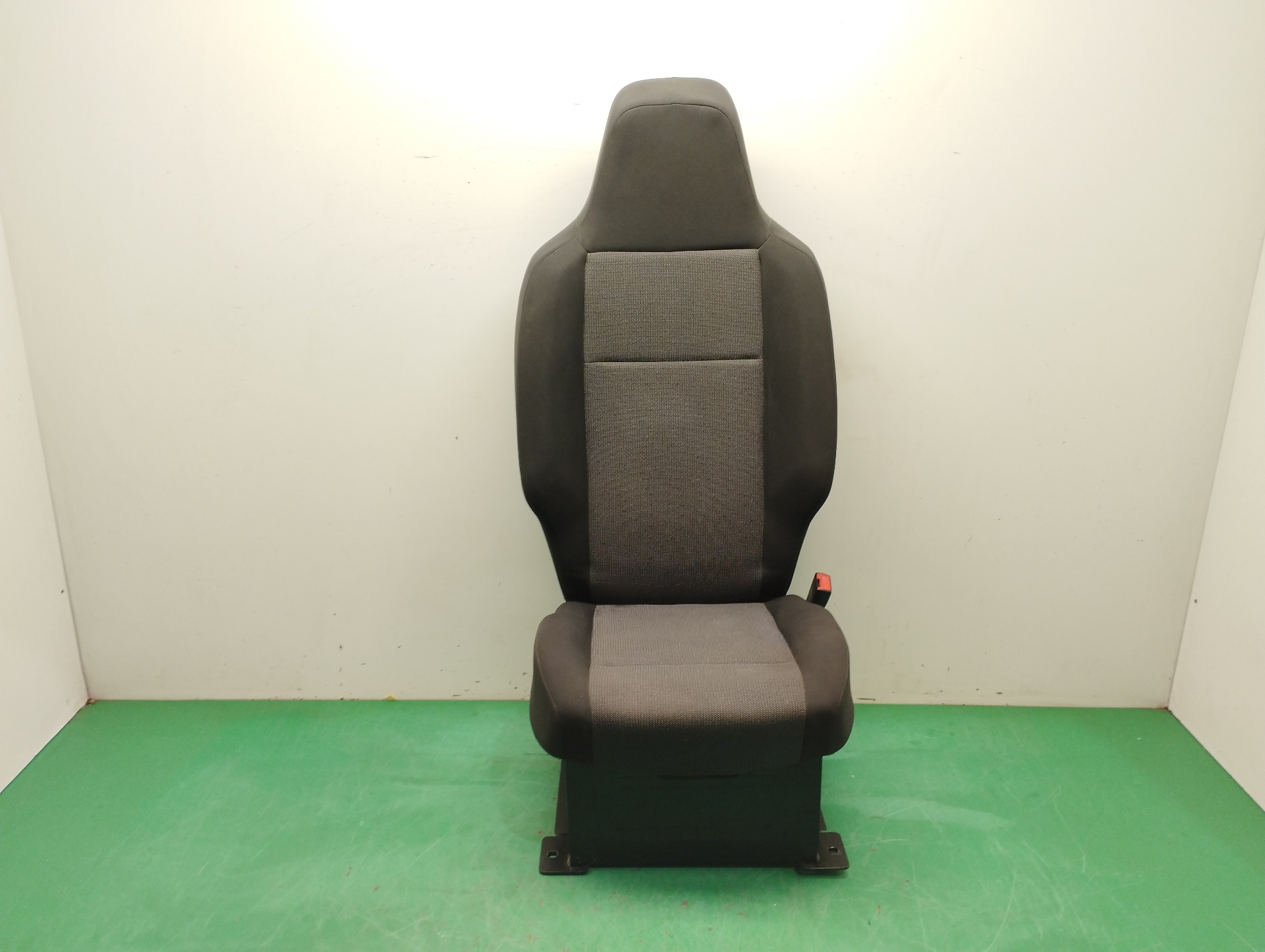 ASIENTO DELANTERO DERECHO