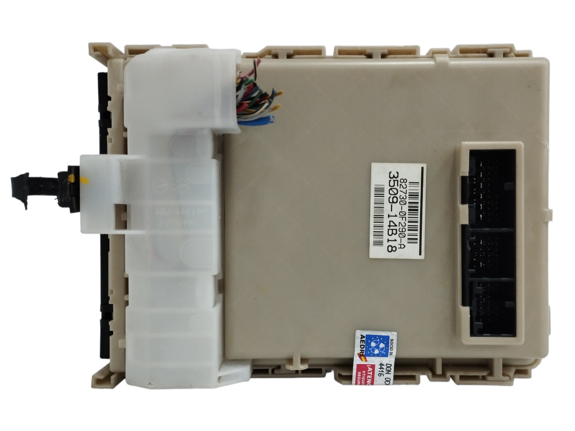 CAJA RELES / FUSIBLES