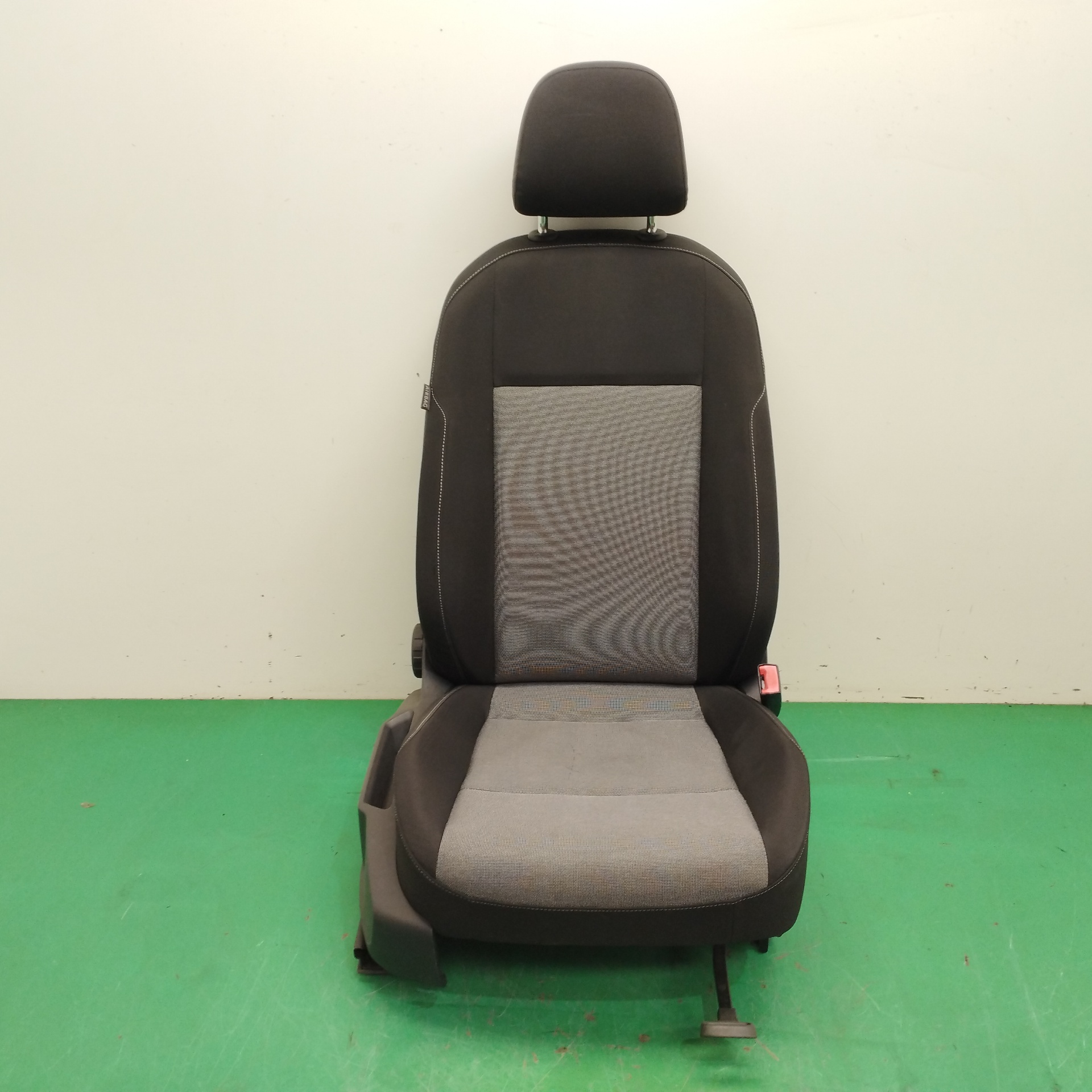 ASIENTO DELANTERO DERECHO