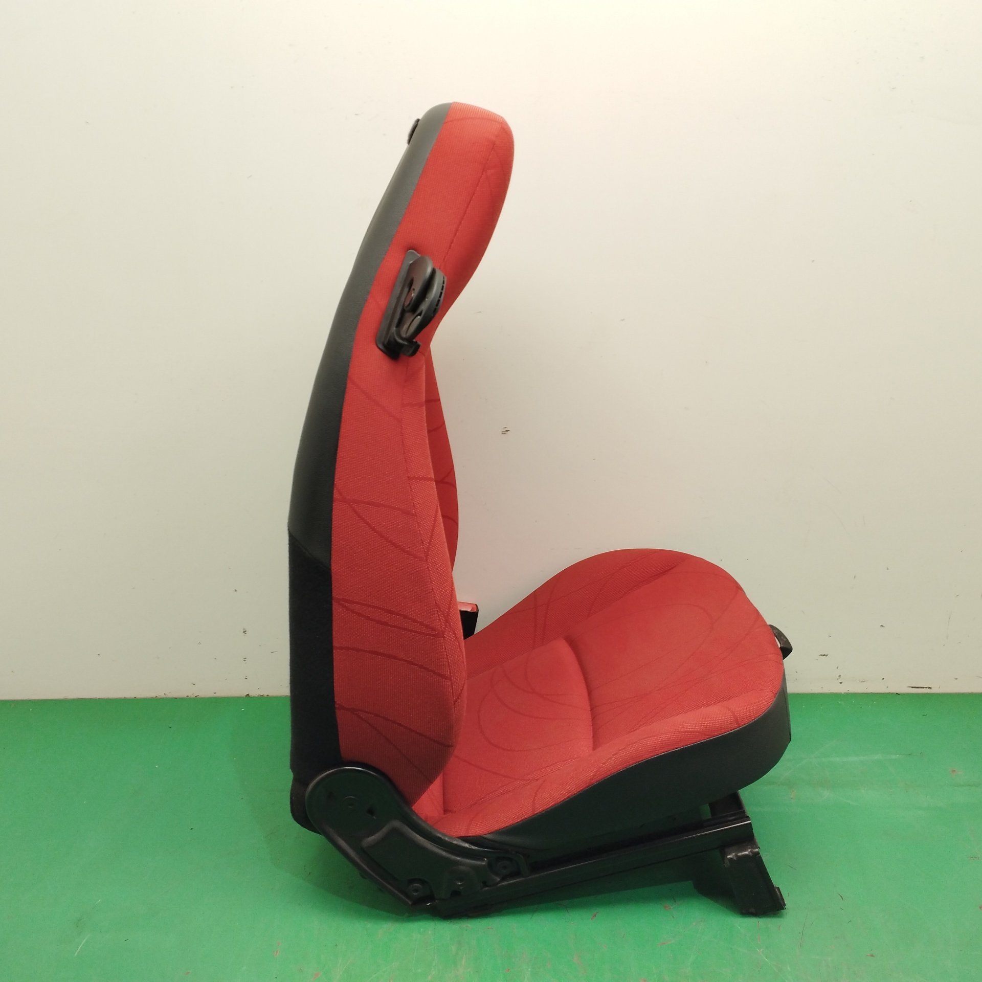 ASIENTO DELANTERO DERECHO