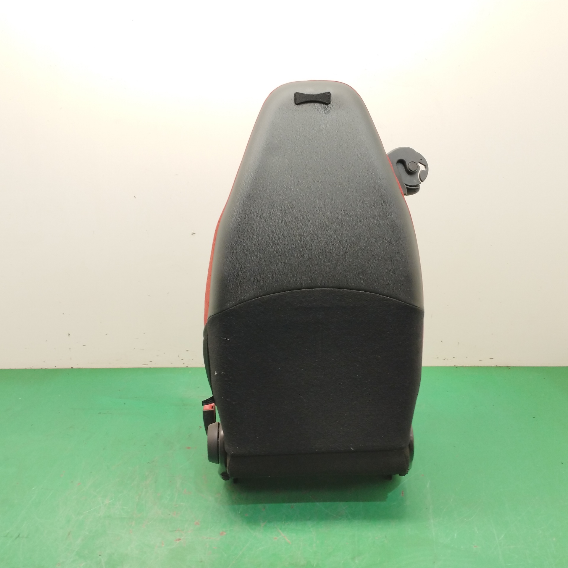 ASIENTO DELANTERO DERECHO