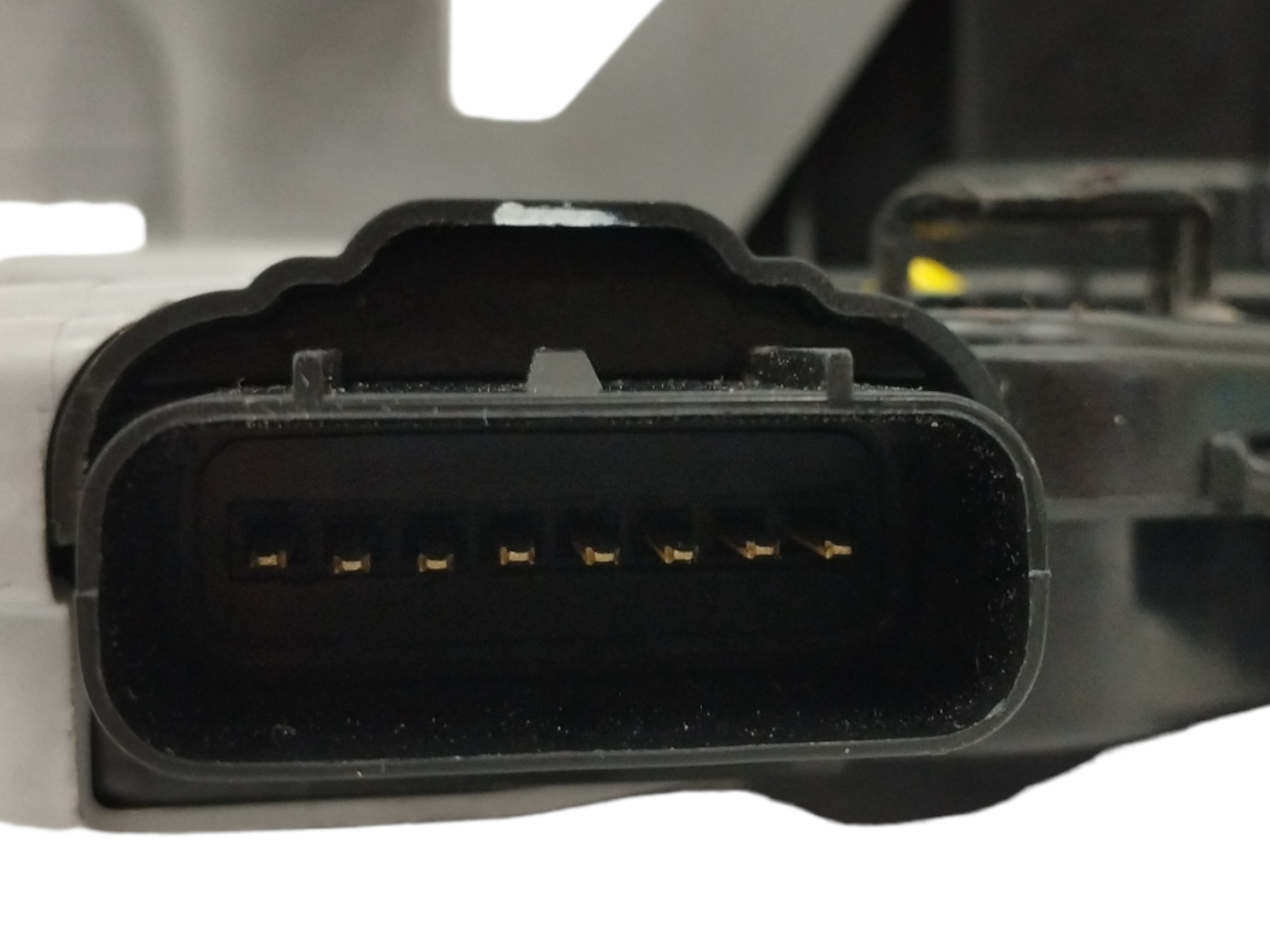 CERRADURA PUERTA DELANTERA IZQUIERDA 
