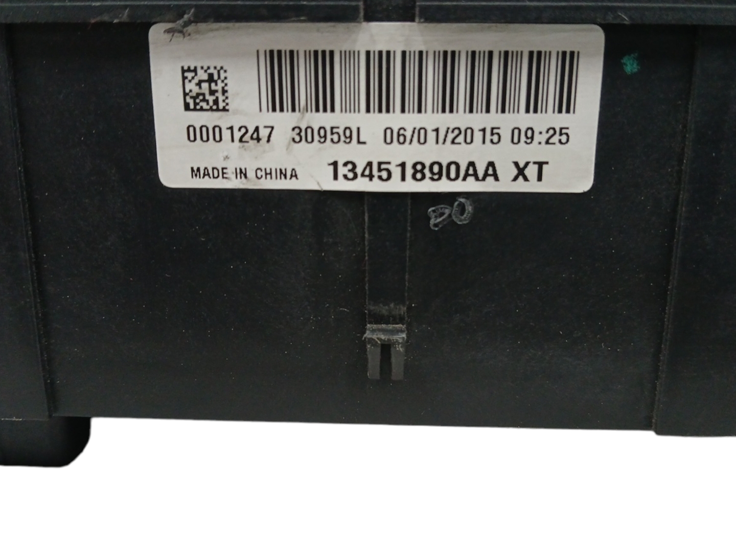 CAJA RELES / FUSIBLES