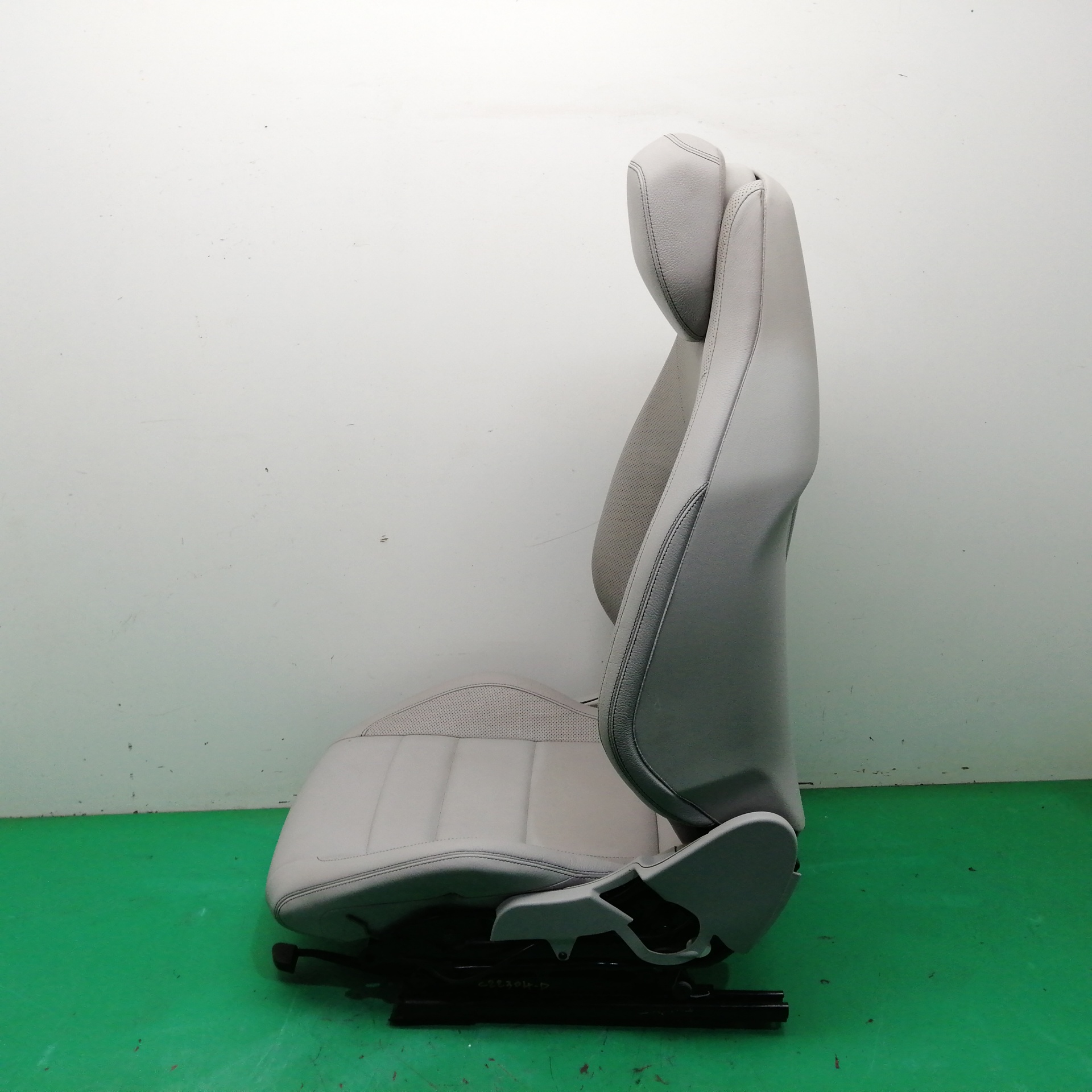 ASIENTO DELANTERO DERECHO