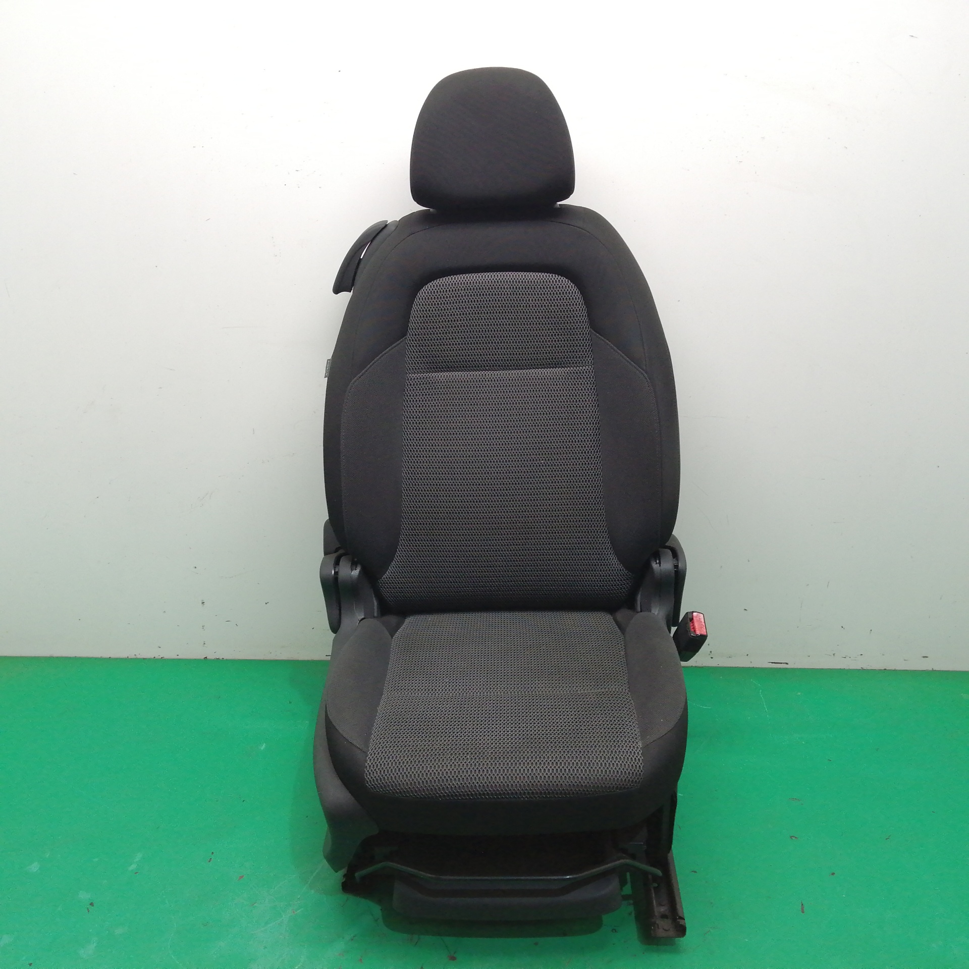 ASIENTO DELANTERO DERECHO