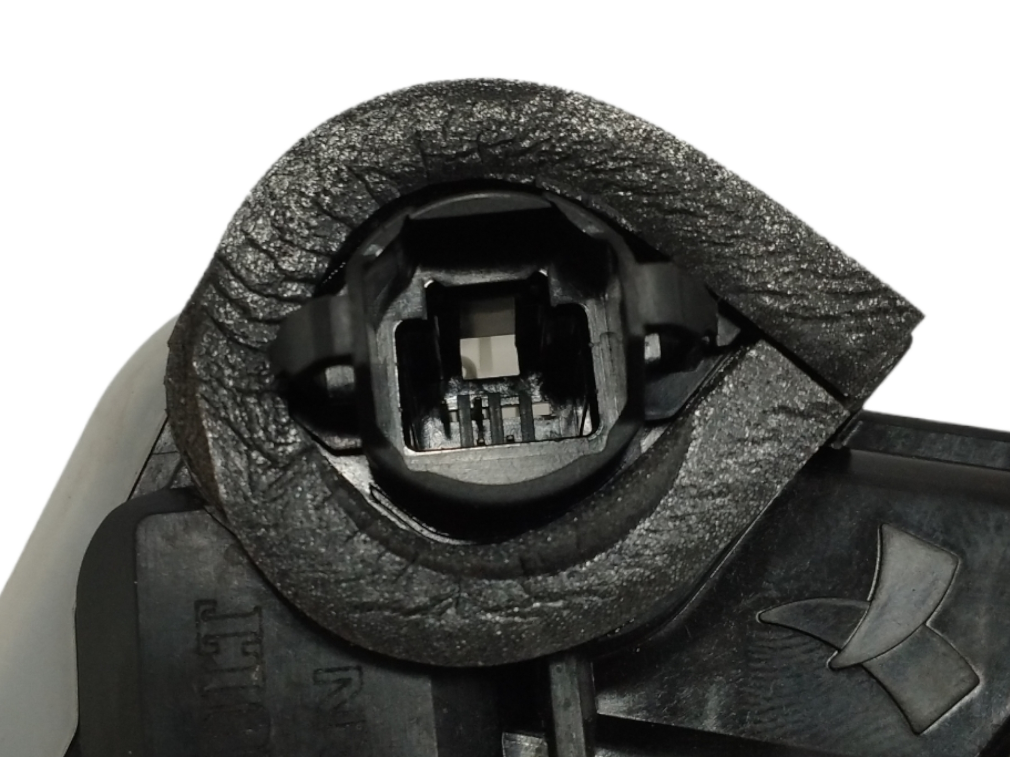 CERRADURA PUERTA DELANTERA IZQUIERDA 