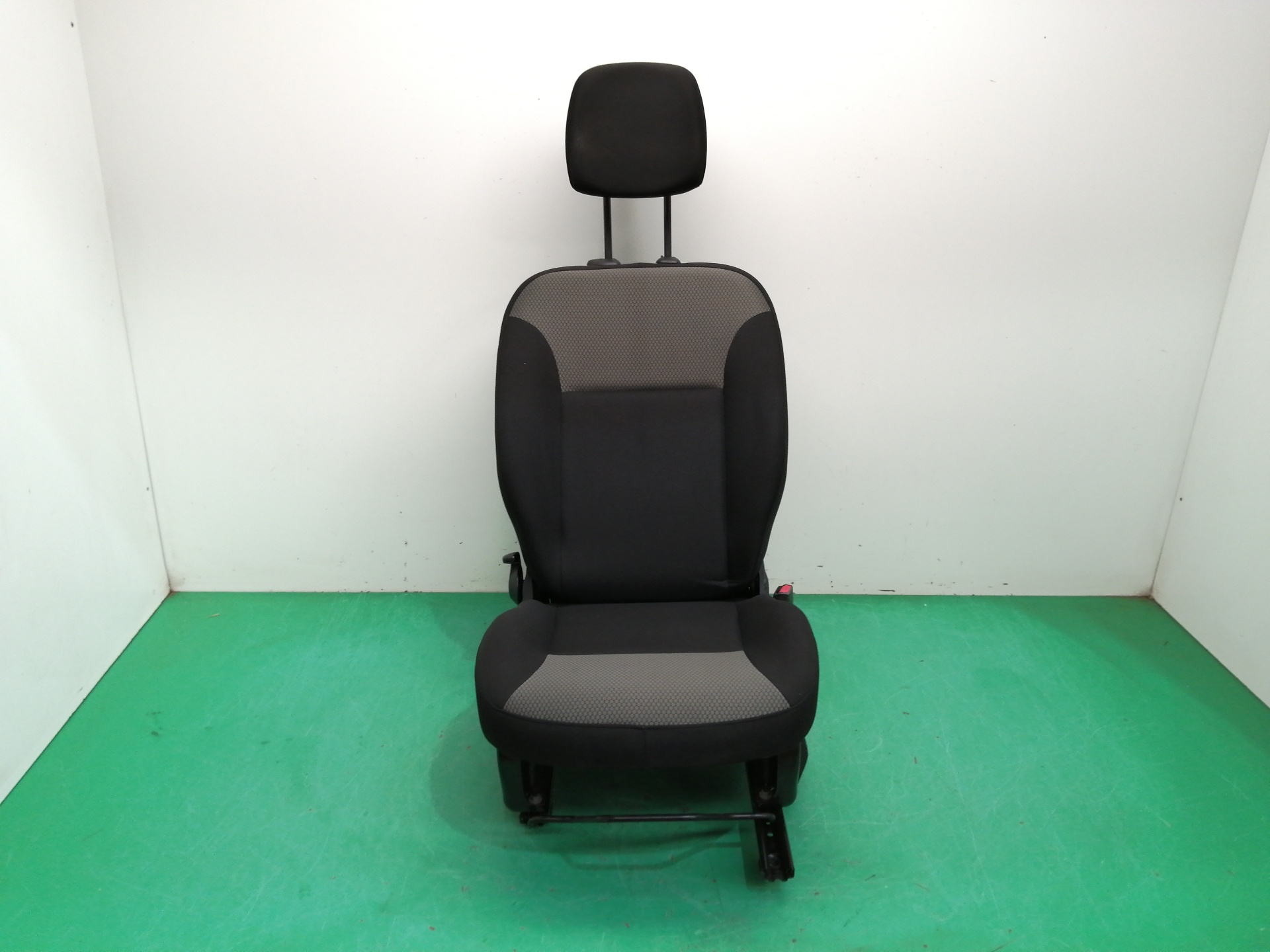 ASIENTO DELANTERO DERECHO
