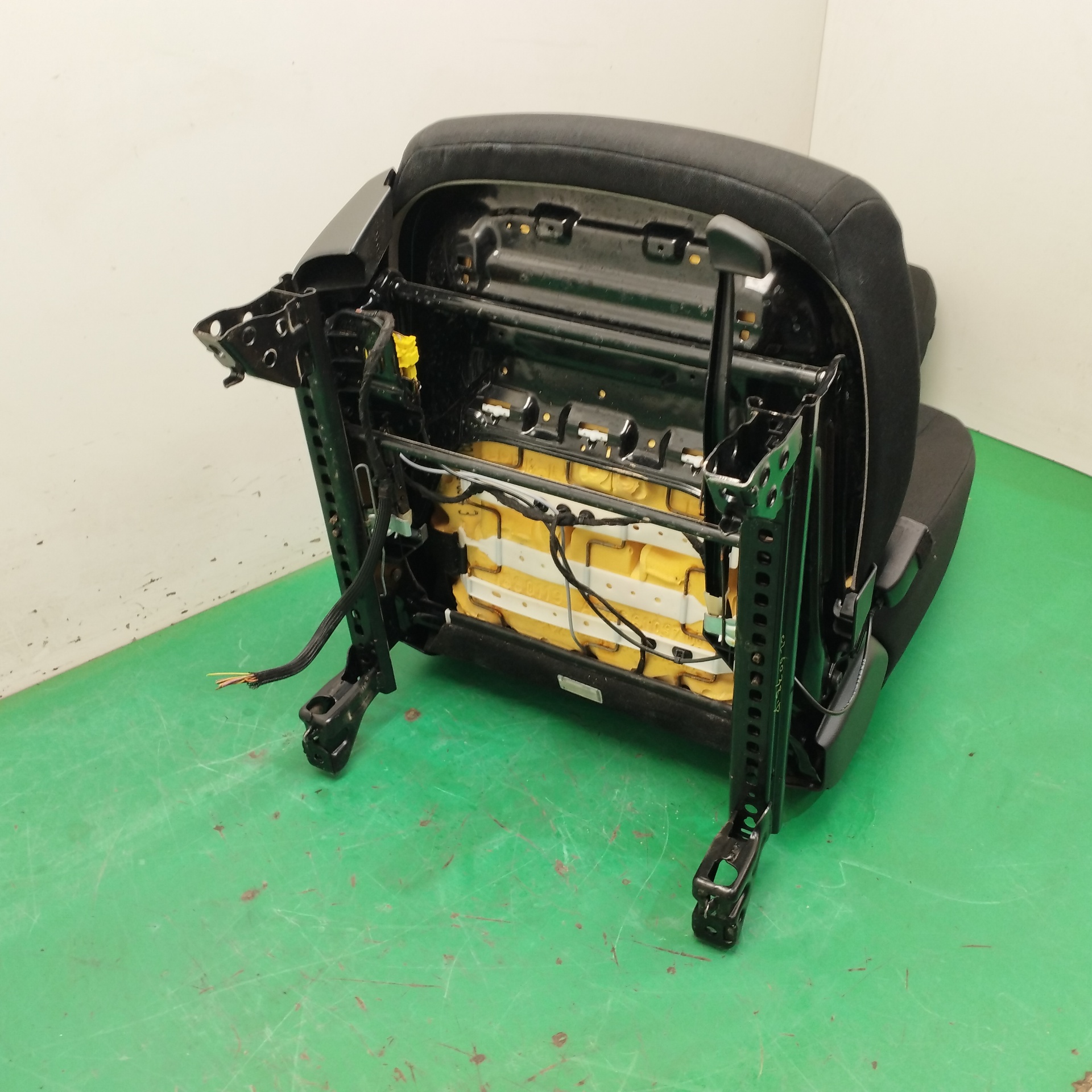 ASIENTO DELANTERO DERECHO