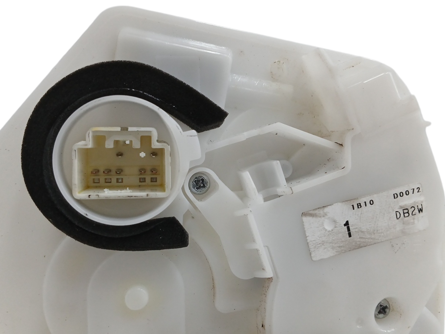CERRADURA PUERTA DELANTERA IZQUIERDA 