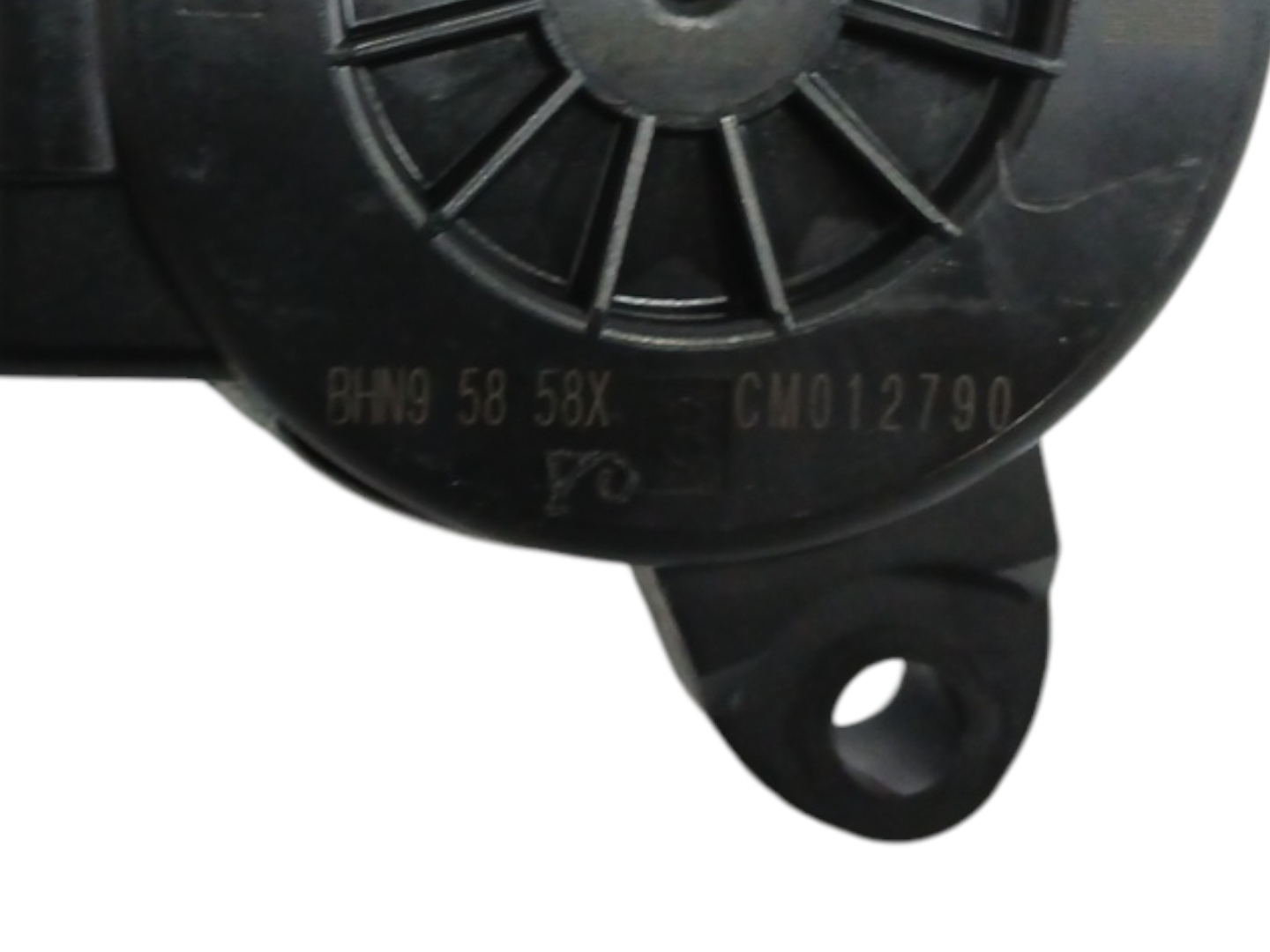MOTOR ELEVALUNAS TRASERO DERECHO