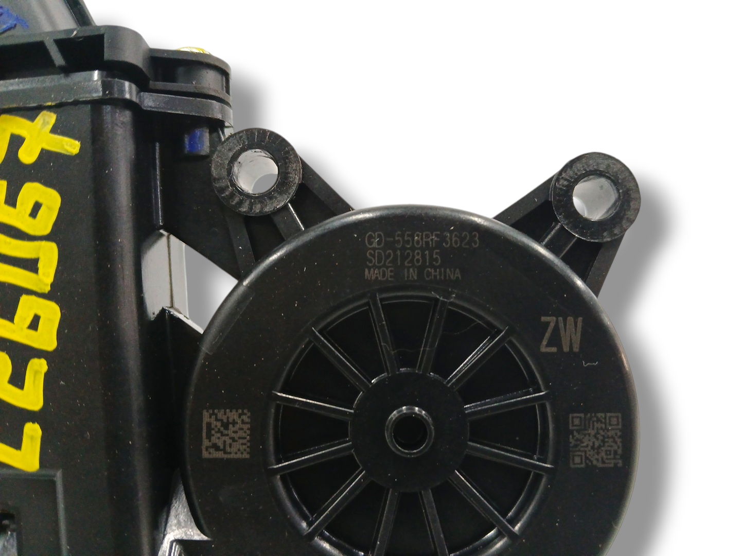 MOTOR ELEVALUNAS DELANTERO IZQUIERDO