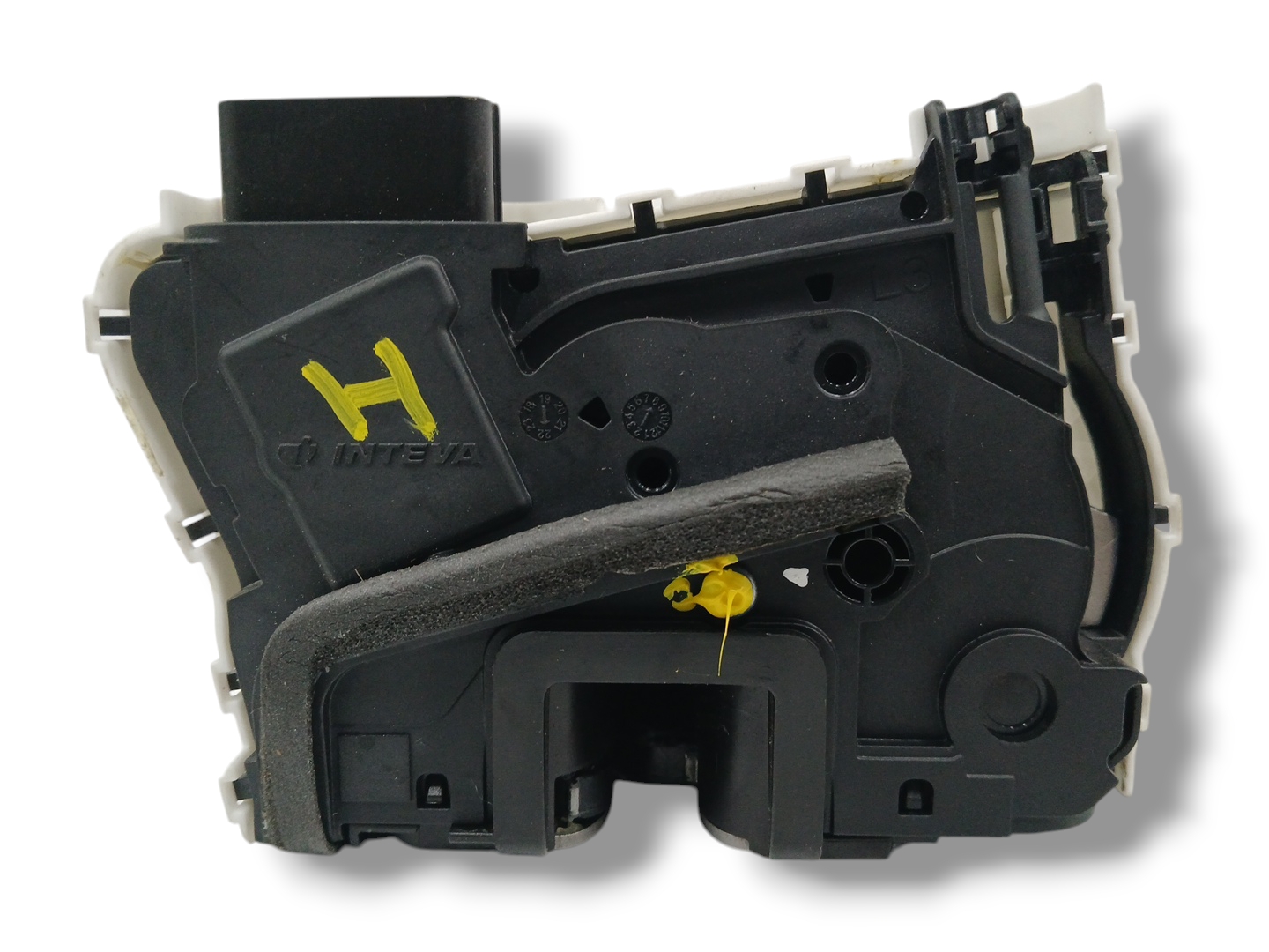 CERRADURA PUERTA DELANTERA IZQUIERDA 