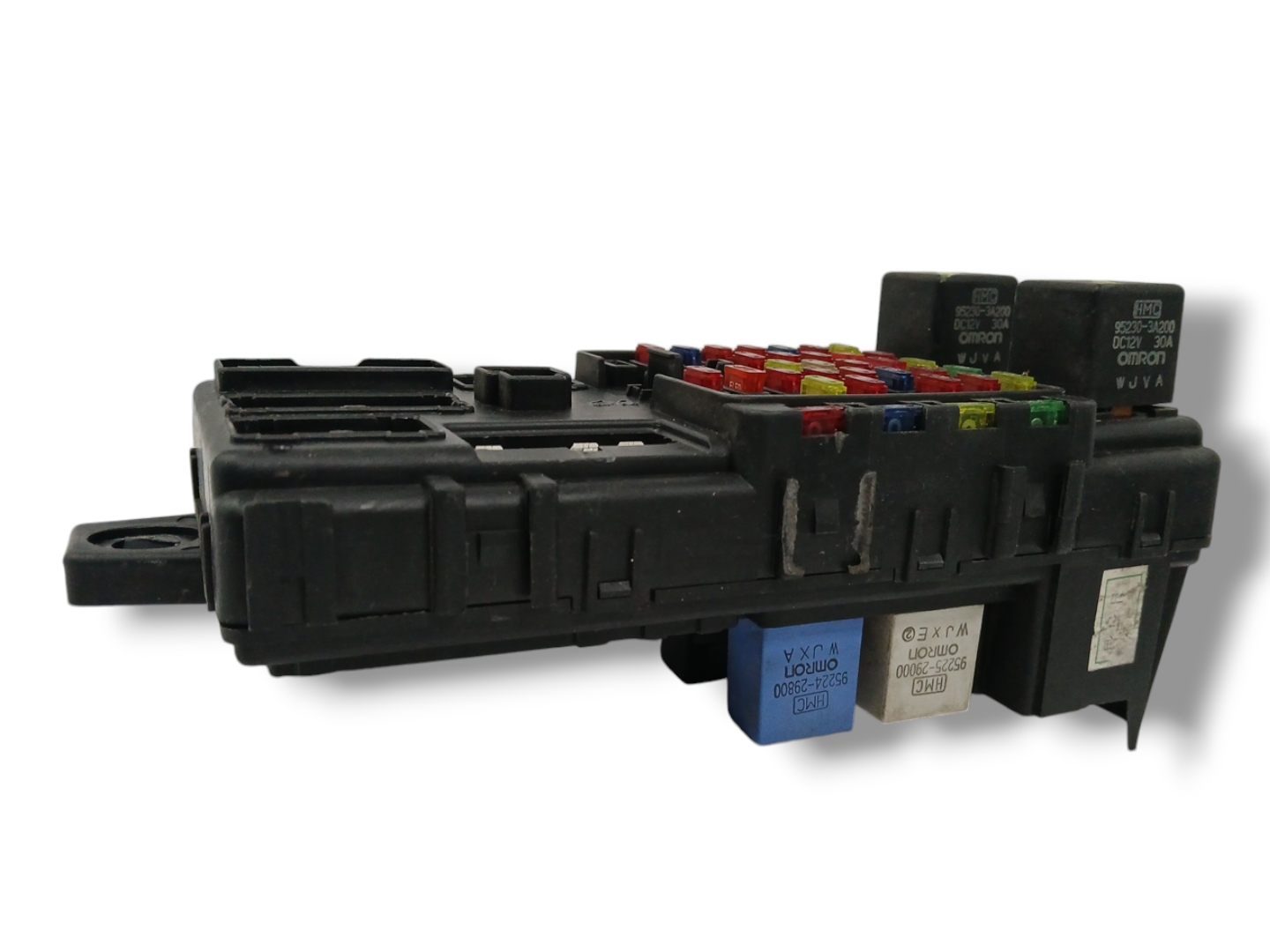 CAJA RELES / FUSIBLES